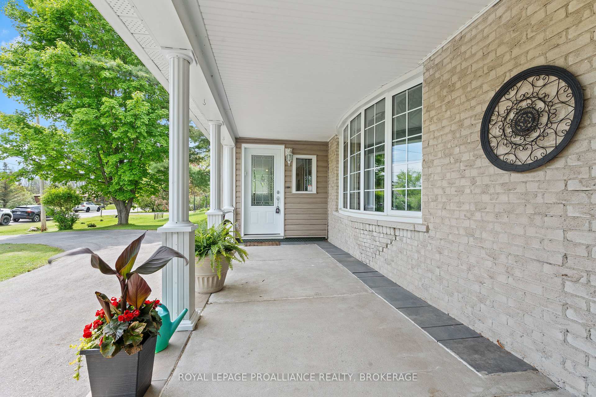 Photo 4 of 2069 Cole Hill Road, Kingston, City North of 401 — HOMEH