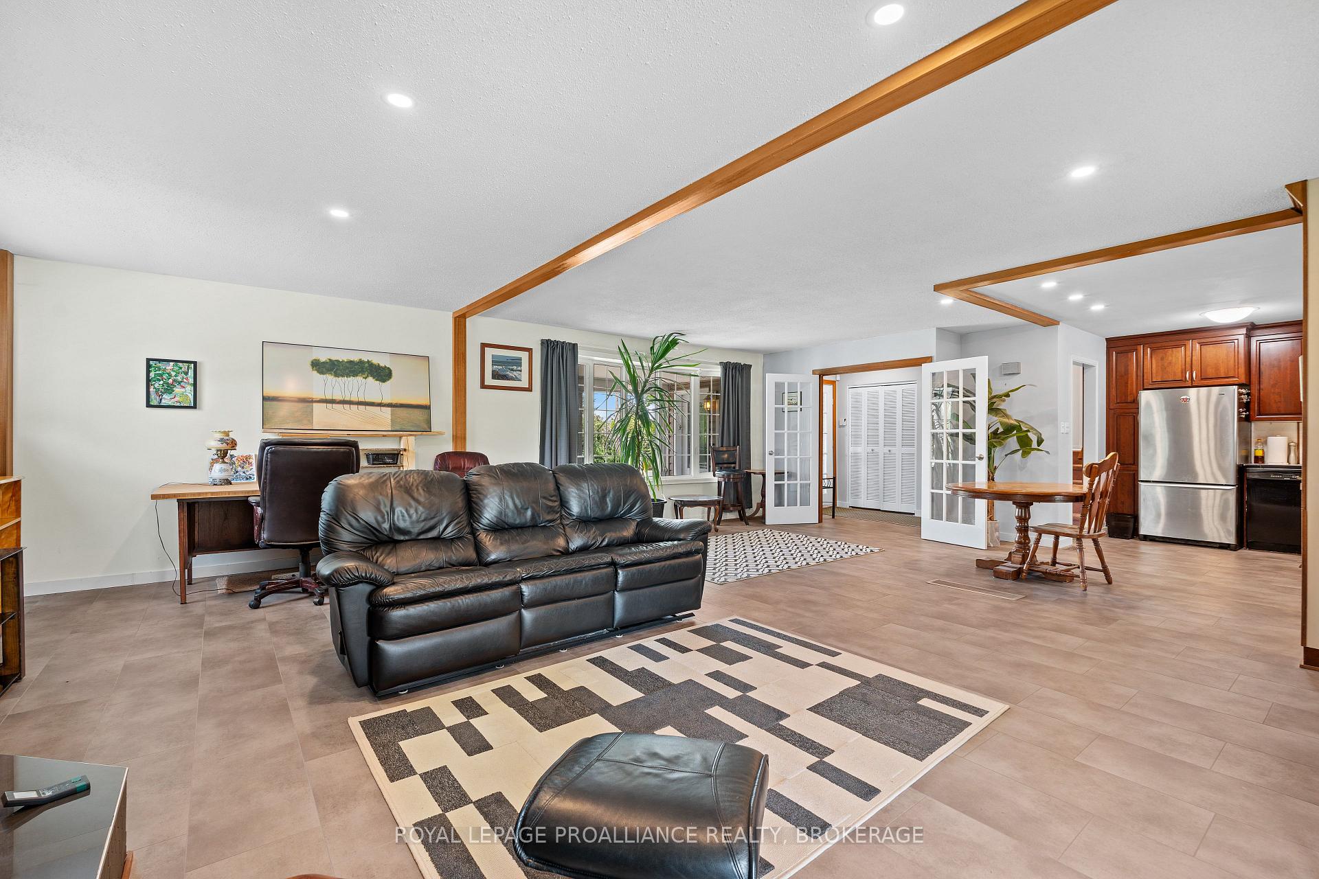 Photo 10 of 2069 Cole Hill Road, Kingston, City North of 401 — HOMEH