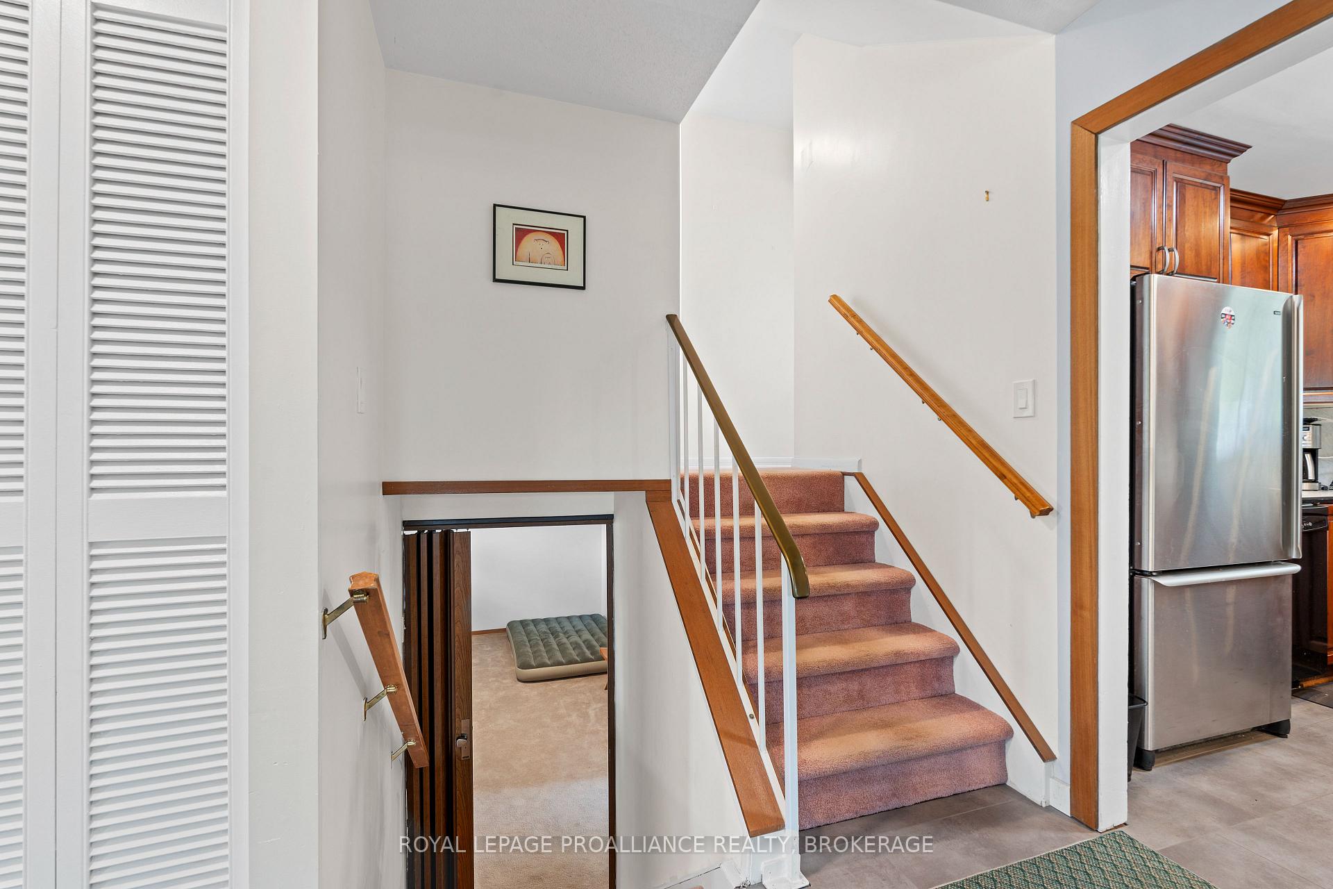 Photo 16 of 2069 Cole Hill Road, Kingston, City North of 401 — HOMEH
