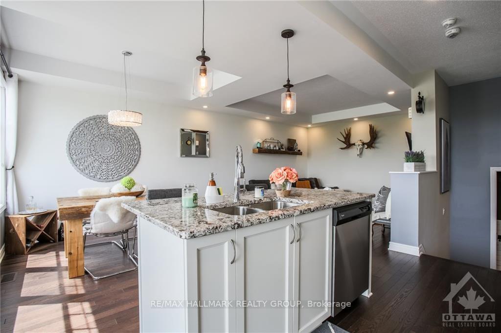 Photo 8 of 238 Halyard Way, Ottawa, Kanata - Kanata Lakes/Heritage Hills — HOMEH