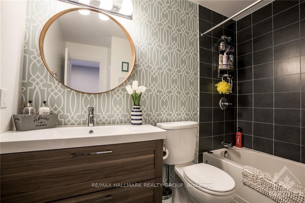 Photo 15 of 238 Halyard Way, Ottawa, Kanata - Kanata Lakes/Heritage Hills — HOMEH
