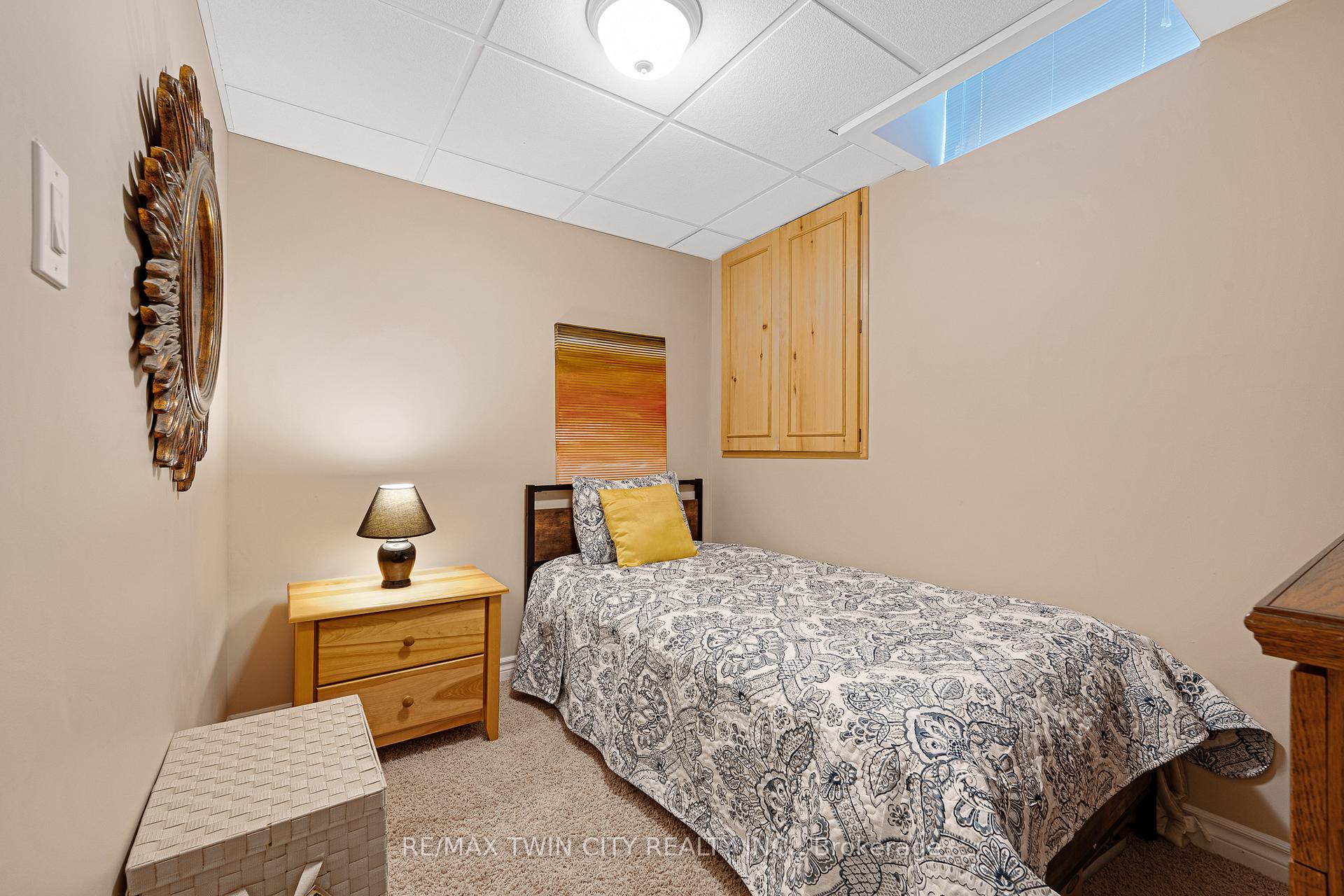 Photo 31 of 74 Colton Circle, Kitchener — HOMEH