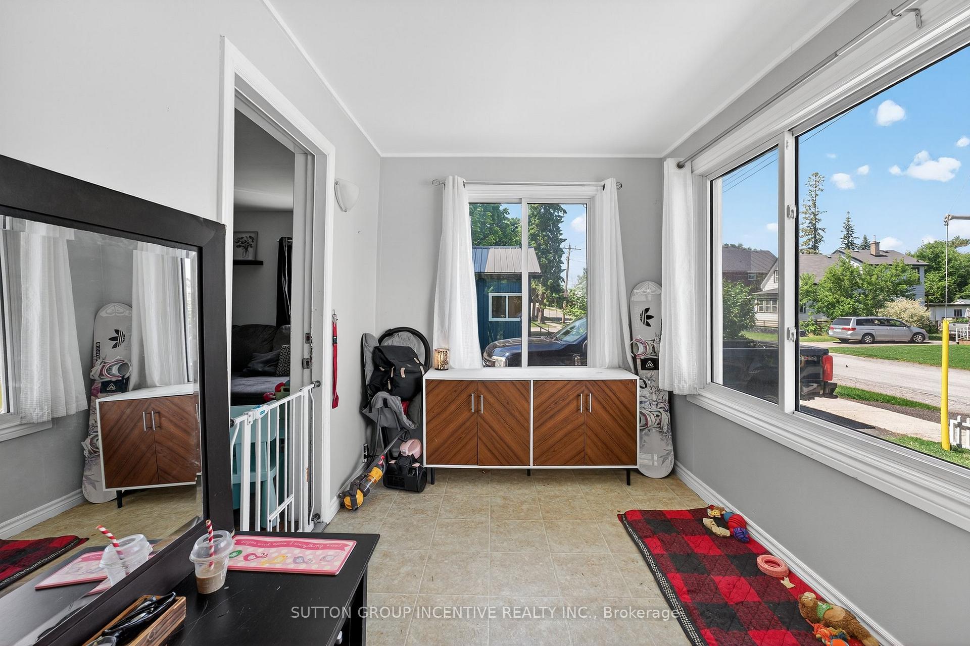 Photo 6 of 234 George Street, Midland — HOMEH