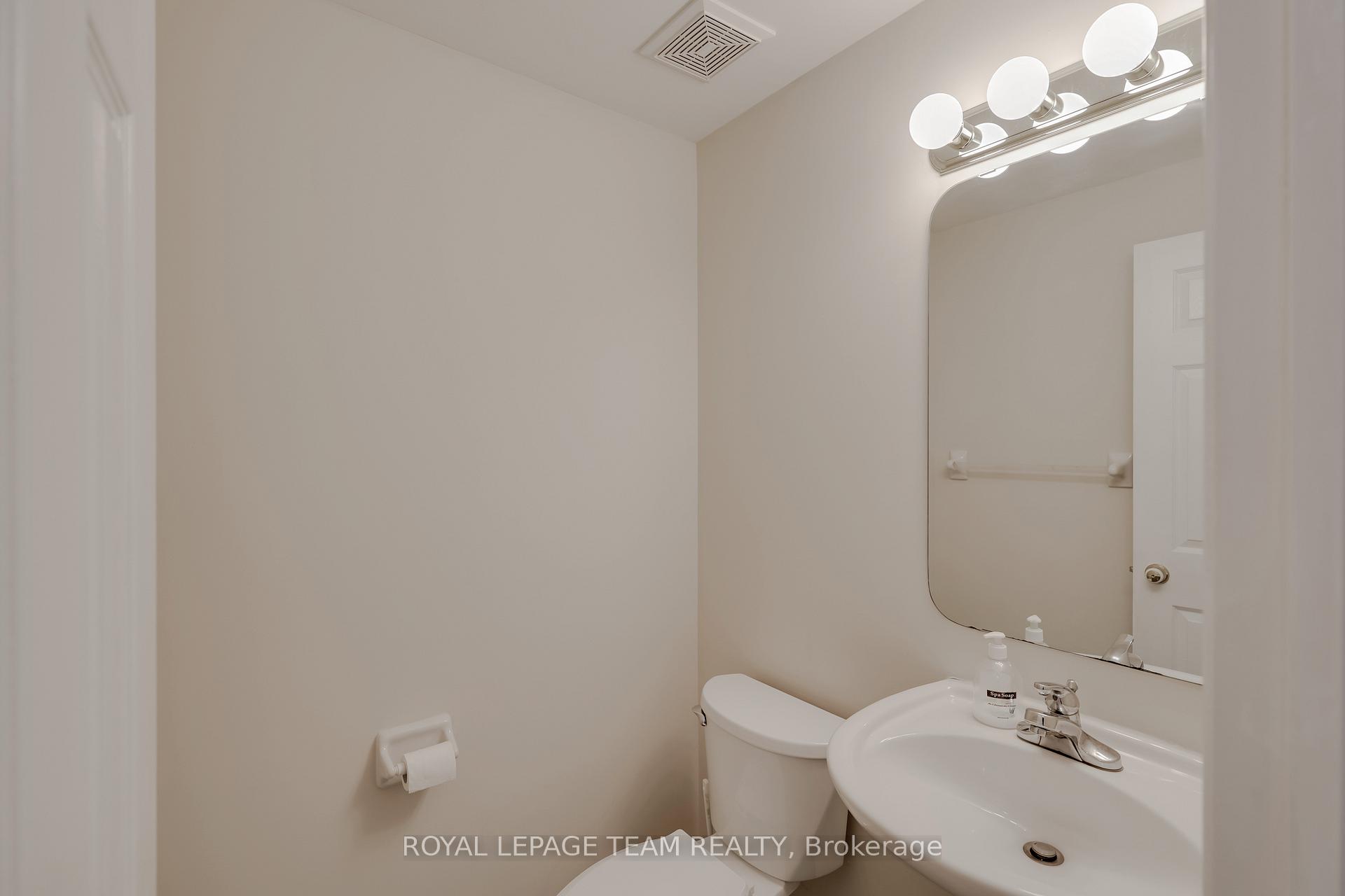 Photo 5 of 8 Bellrock Drive, Ottawa, Kanata - Beaverbrook — HOMEH