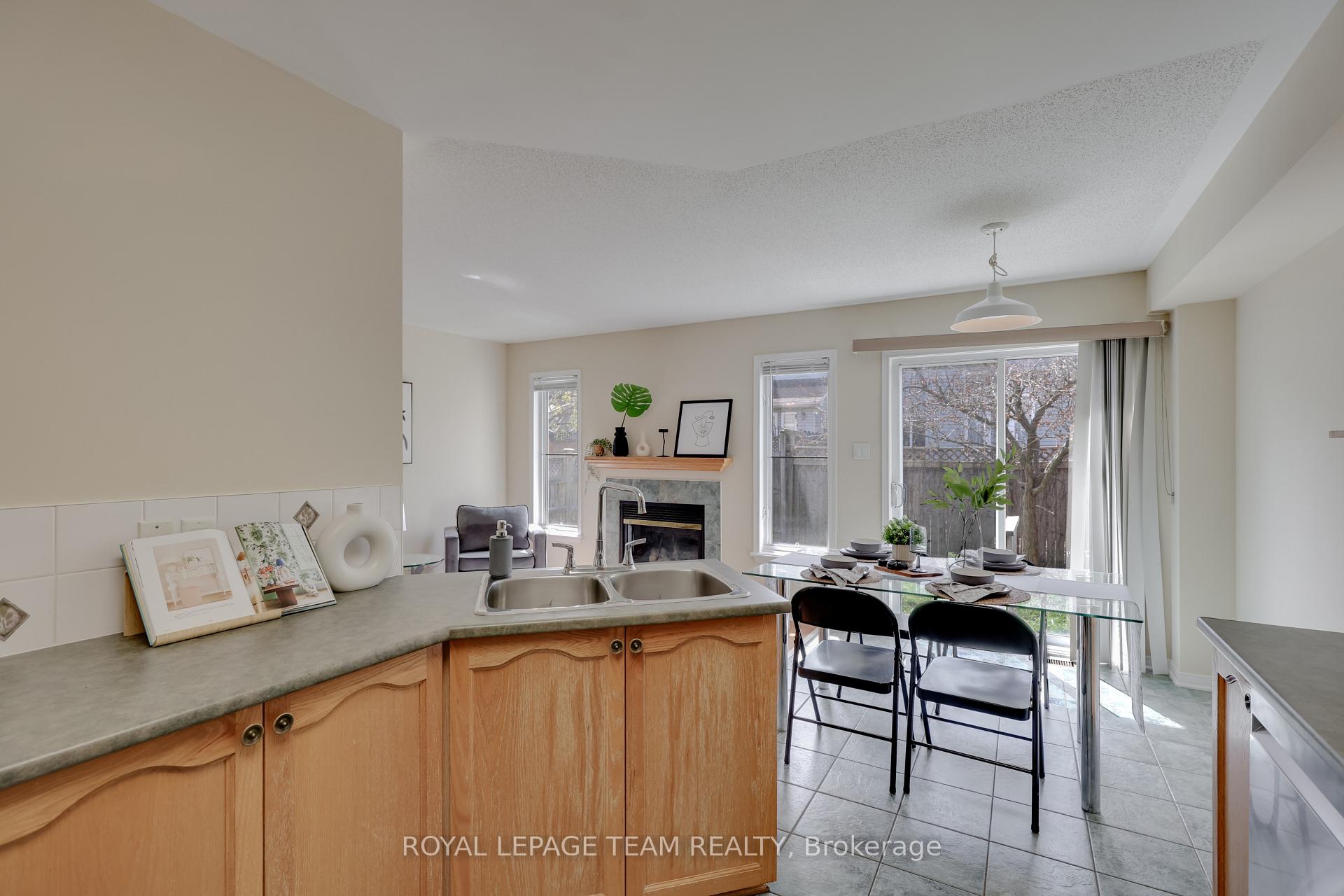 Photo 15 of 8 Bellrock Drive, Ottawa, Kanata - Beaverbrook — HOMEH