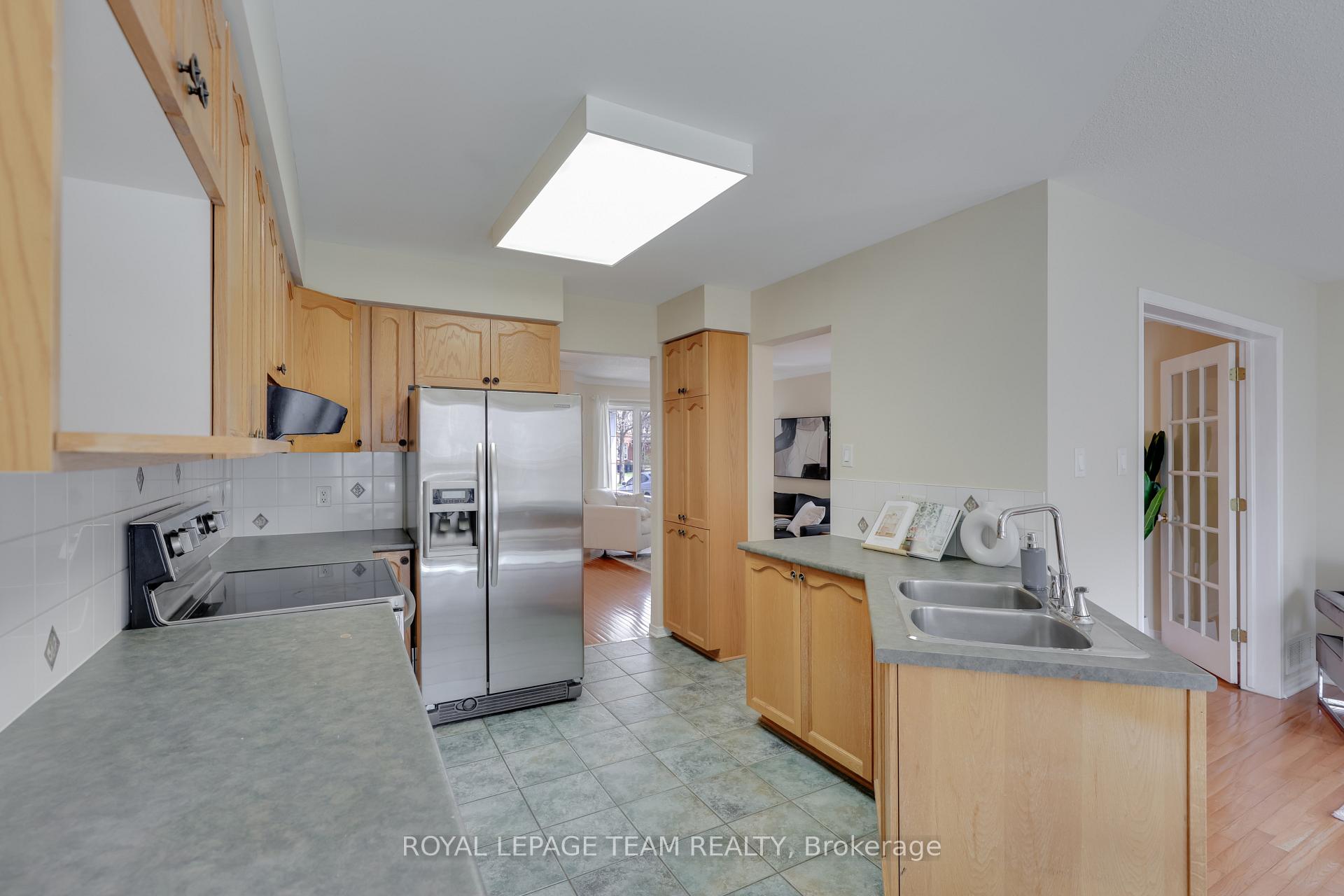 Photo 16 of 8 Bellrock Drive, Ottawa, Kanata - Beaverbrook — HOMEH