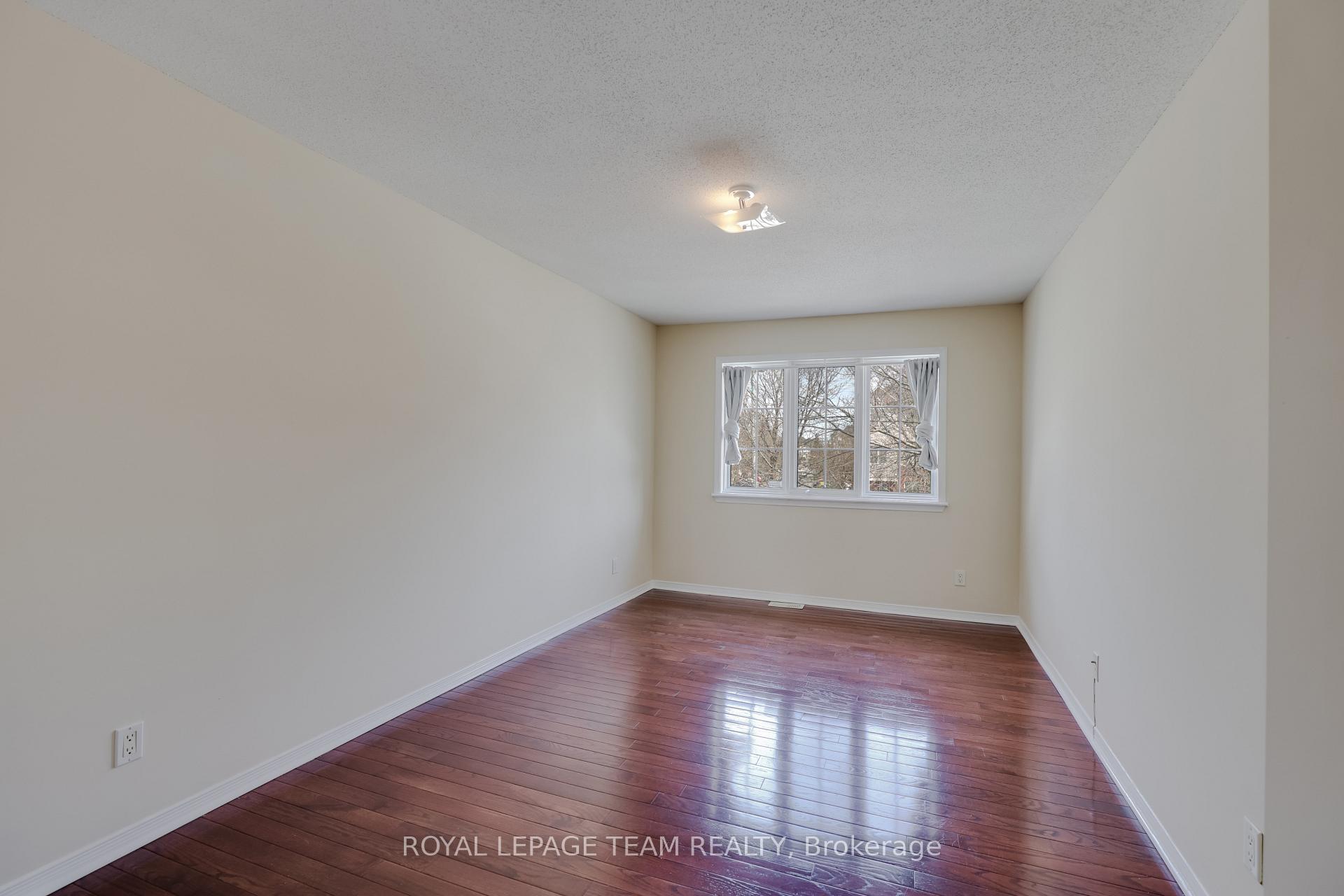 Photo 37 of 8 Bellrock Drive, Ottawa, Kanata - Beaverbrook — HOMEH