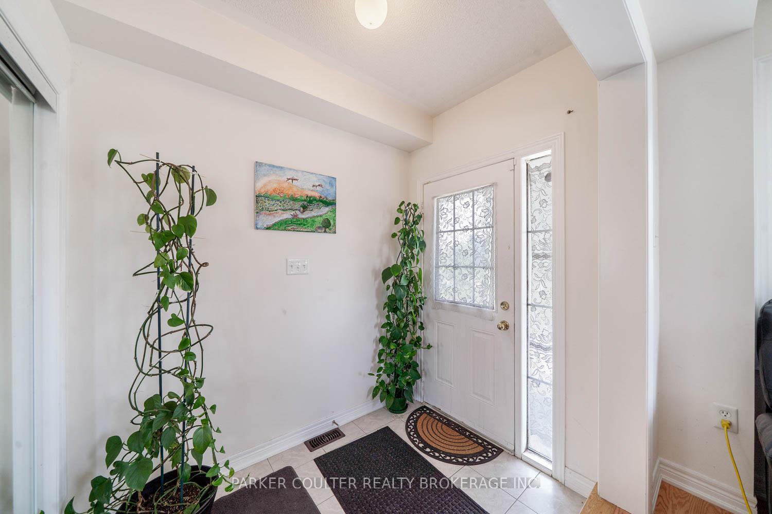 Photo 2 of 44 The Shire Lane, Markham, Cornell — HOMEH