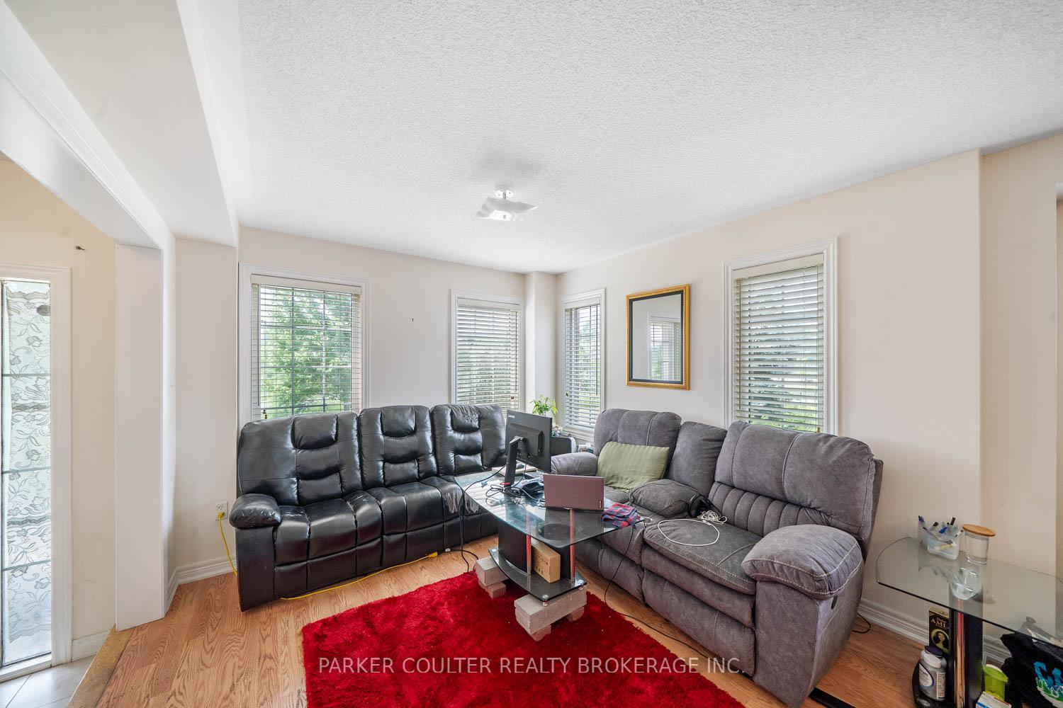 Photo 9 of 44 The Shire Lane, Markham, Cornell — HOMEH