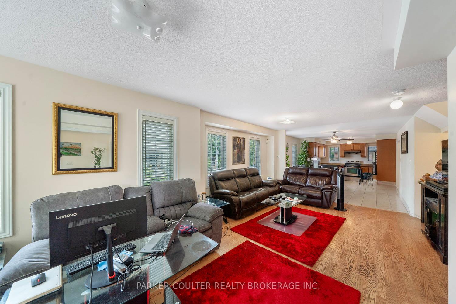 Photo 10 of 44 The Shire Lane, Markham, Cornell — HOMEH
