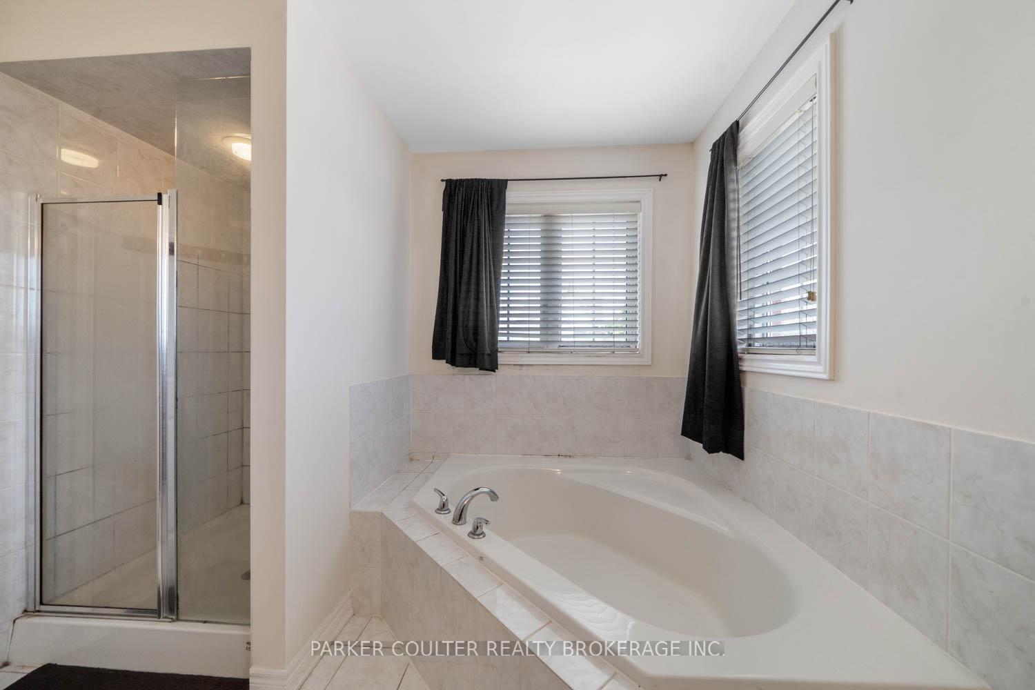 Photo 15 of 44 The Shire Lane, Markham, Cornell — HOMEH