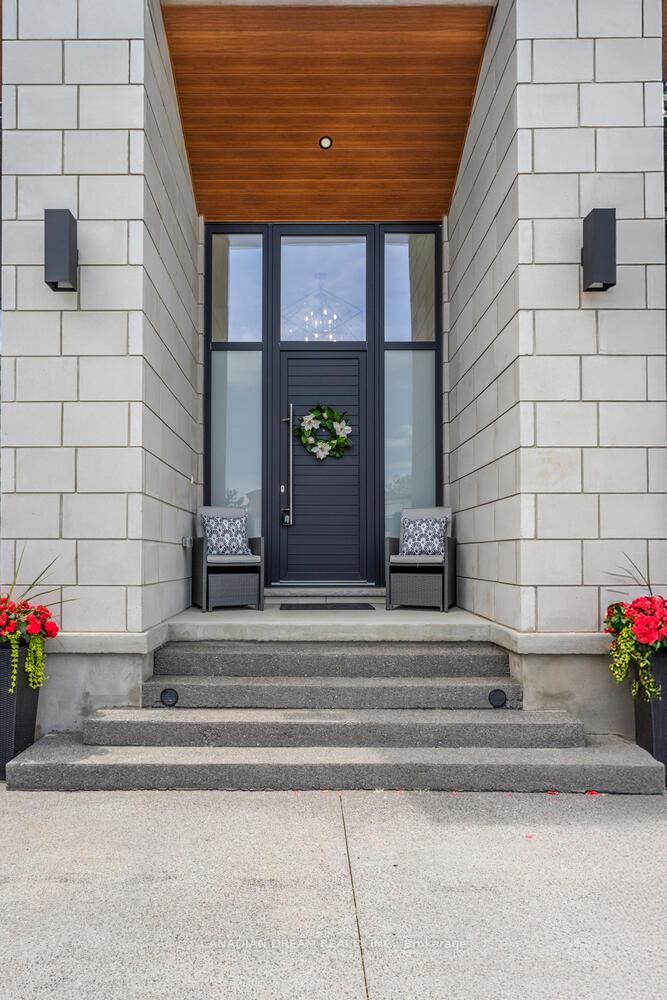 Photo 4 of 28 Edgeview Crescent, Middlesex Centre, Kilworth — HOMEH