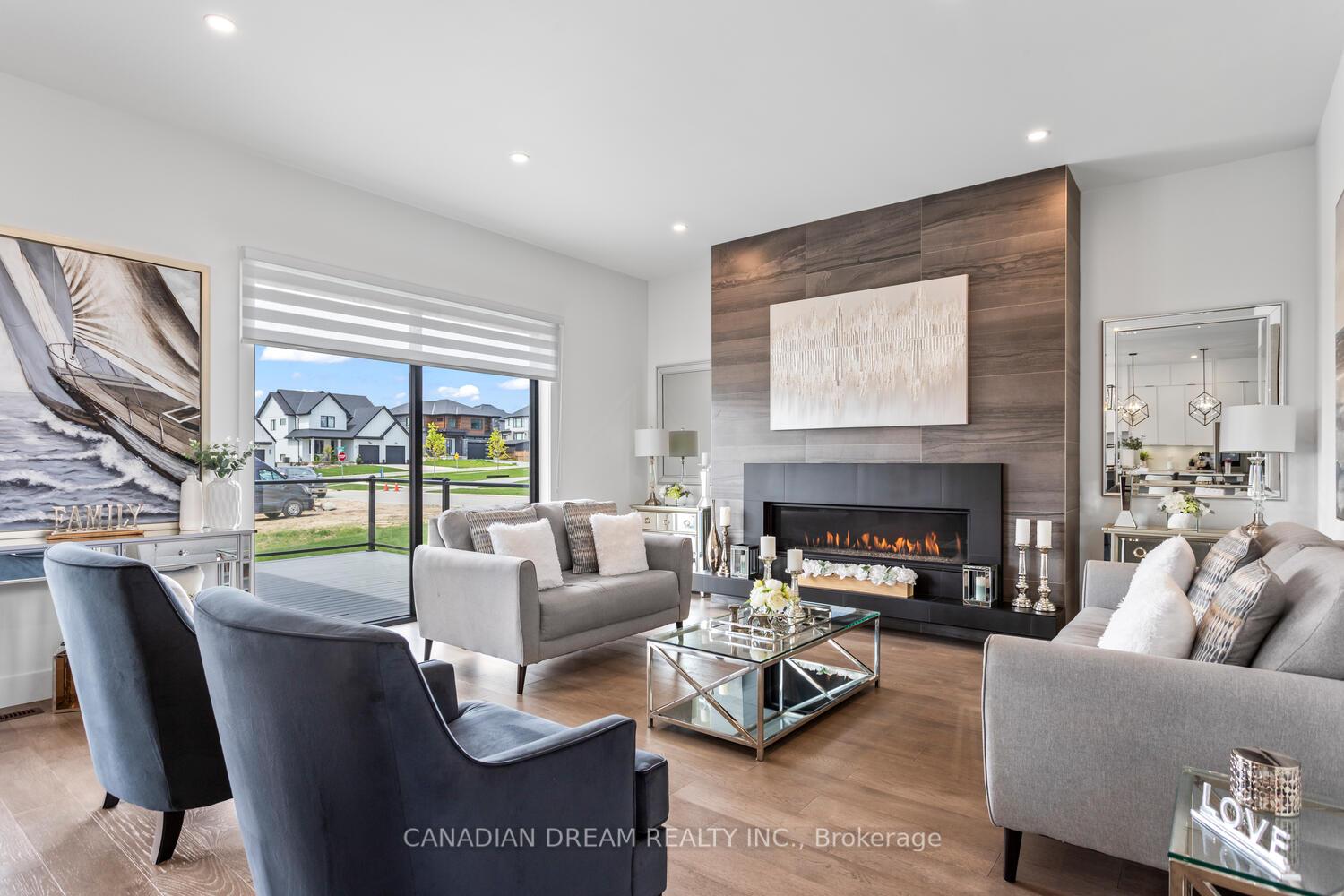 Photo 6 of 28 Edgeview Crescent, Middlesex Centre, Kilworth — HOMEH