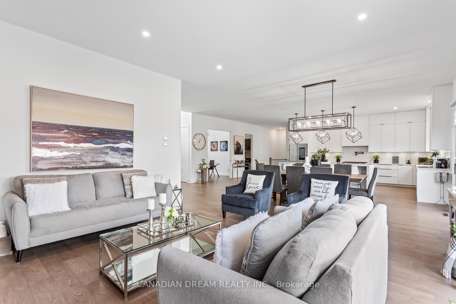 Photo 12 of 28 Edgeview Crescent, Middlesex Centre, Kilworth — HOMEH