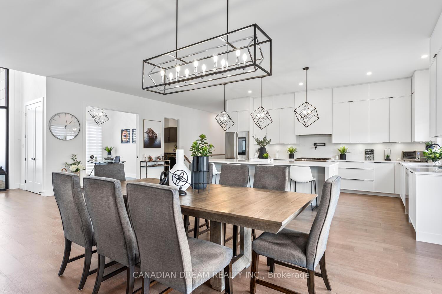 Photo 13 of 28 Edgeview Crescent, Middlesex Centre, Kilworth — HOMEH