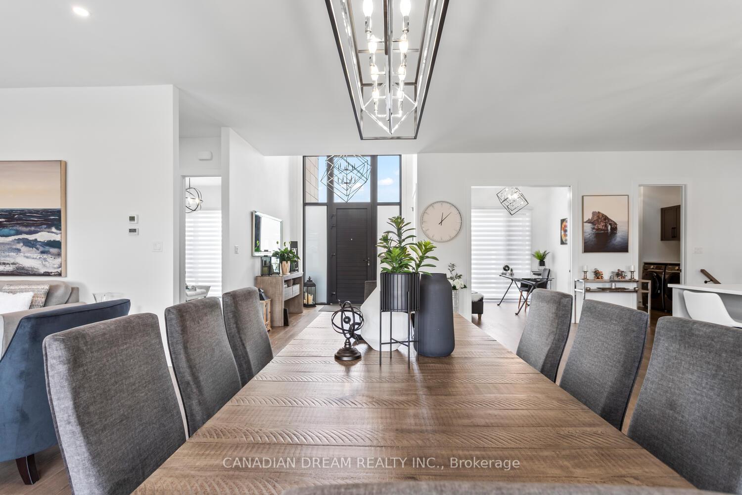 Photo 14 of 28 Edgeview Crescent, Middlesex Centre, Kilworth — HOMEH