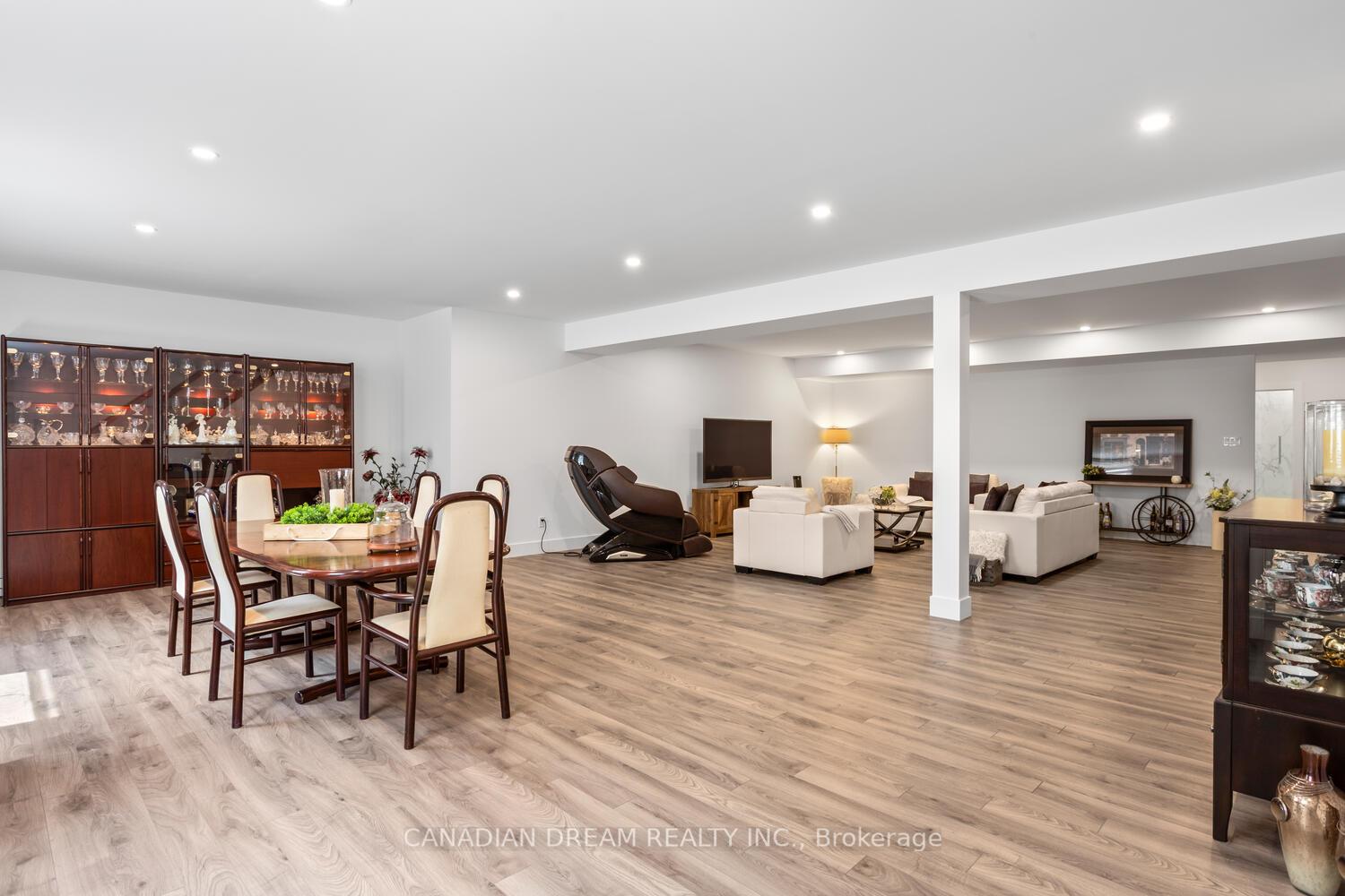 Photo 31 of 28 Edgeview Crescent, Middlesex Centre, Kilworth — HOMEH