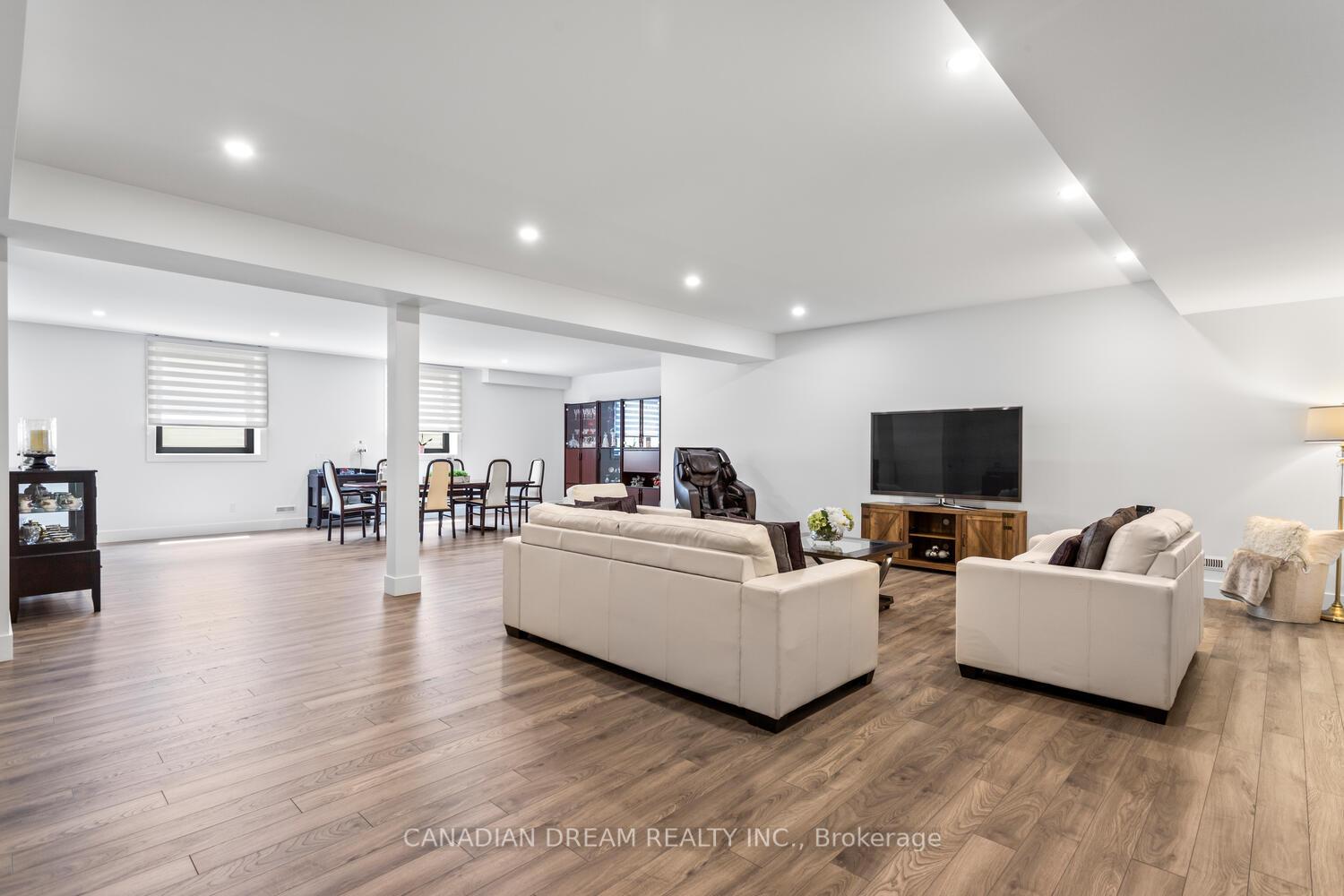Photo 32 of 28 Edgeview Crescent, Middlesex Centre, Kilworth — HOMEH
