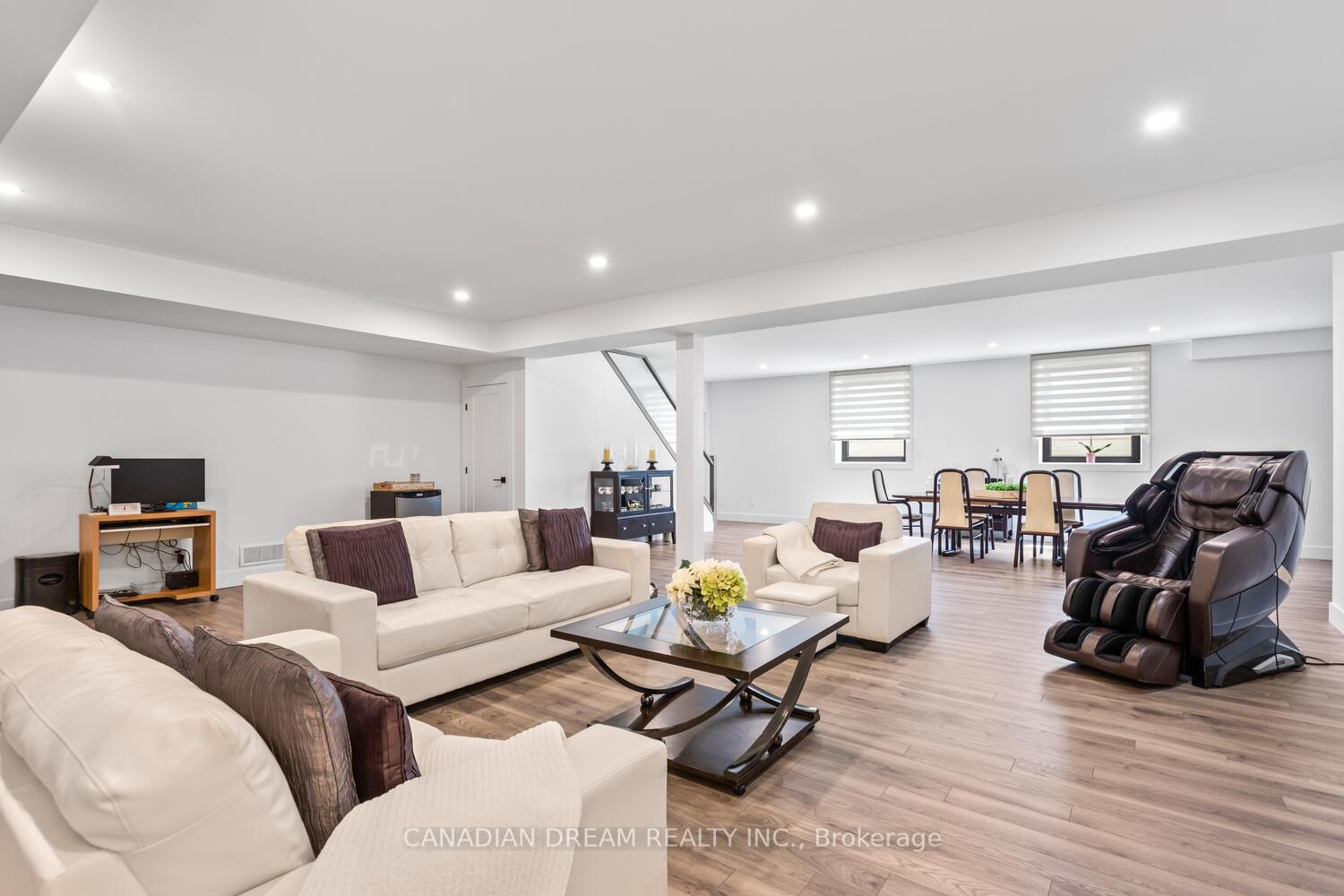 Photo 34 of 28 Edgeview Crescent, Middlesex Centre, Kilworth — HOMEH