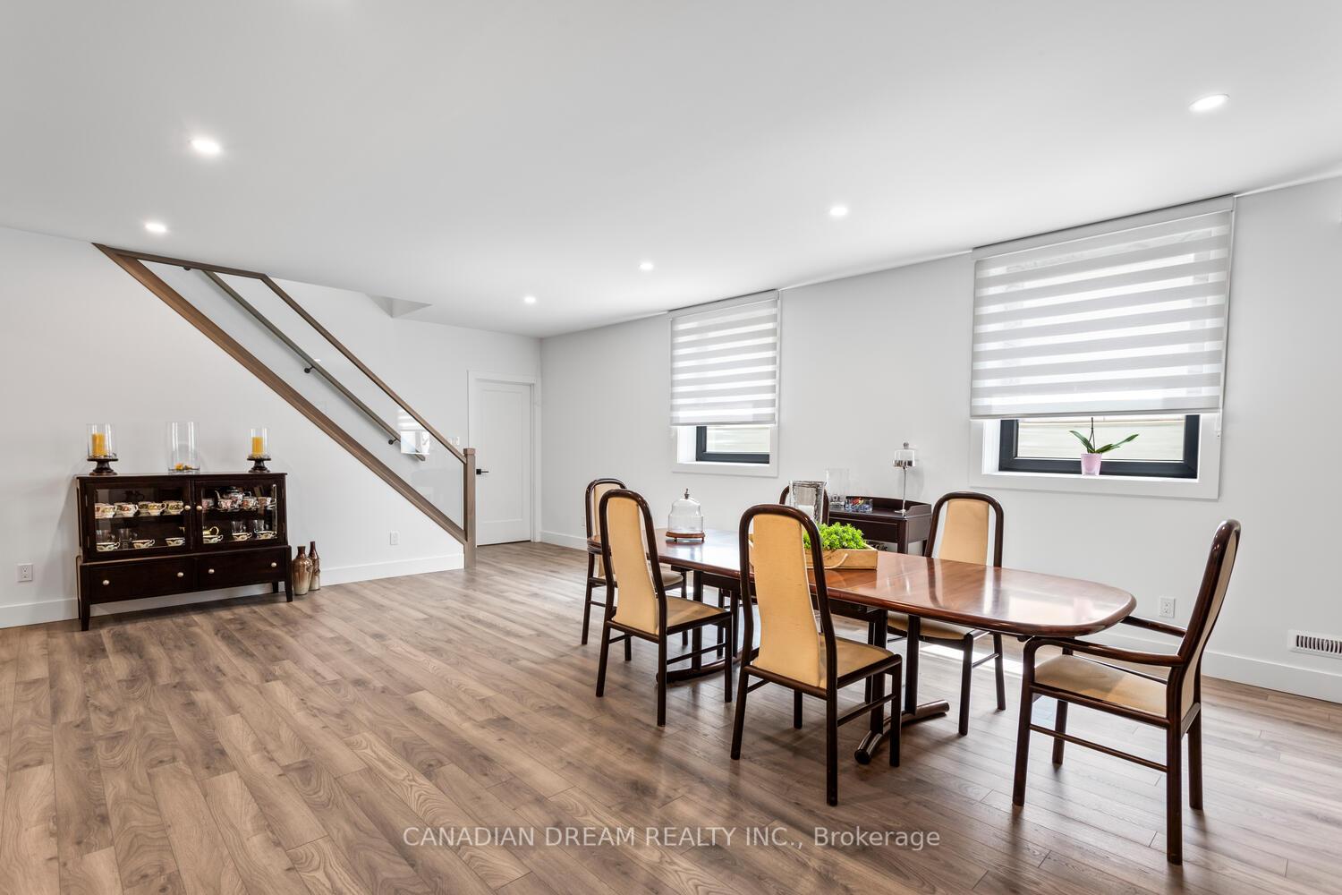 Photo 35 of 28 Edgeview Crescent, Middlesex Centre, Kilworth — HOMEH