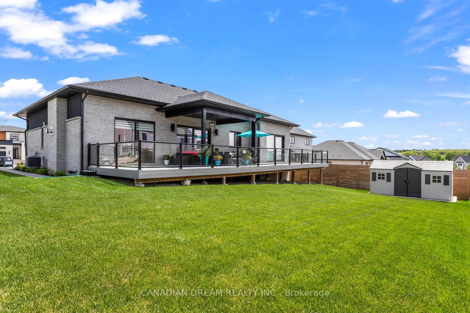 Photo 46 of 28 Edgeview Crescent, Middlesex Centre, Kilworth — HOMEH