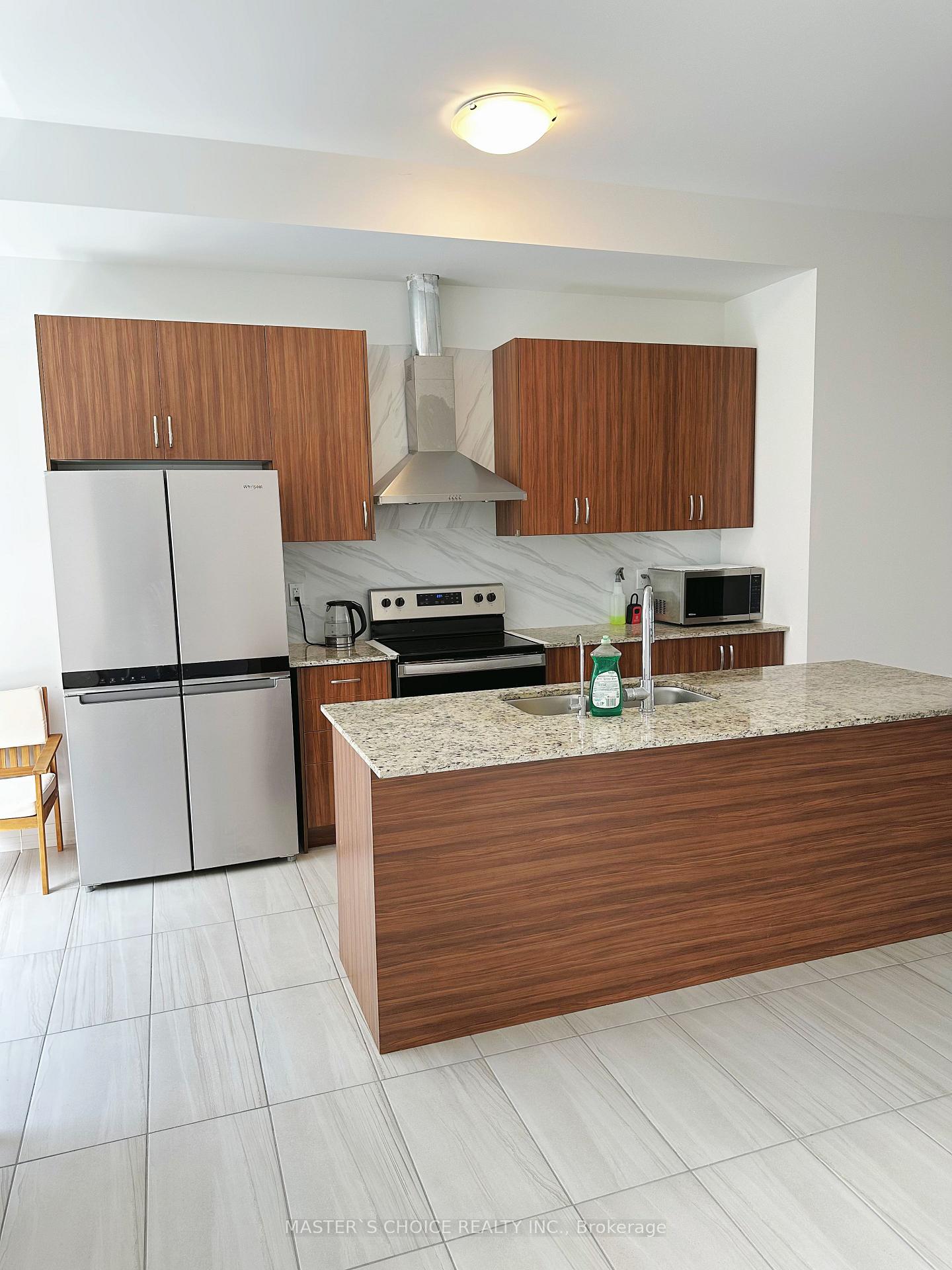 Photo 4 of 25 Alan Francis Lane, Markham, Cachet — HOMEH