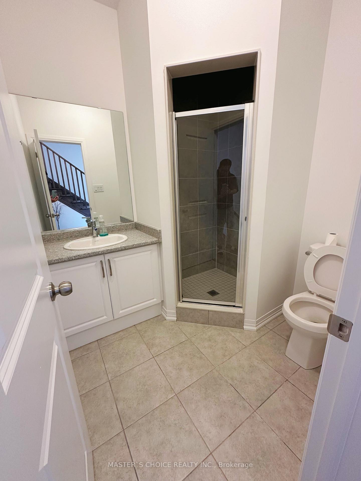 Photo 13 of 25 Alan Francis Lane, Markham, Cachet — HOMEH