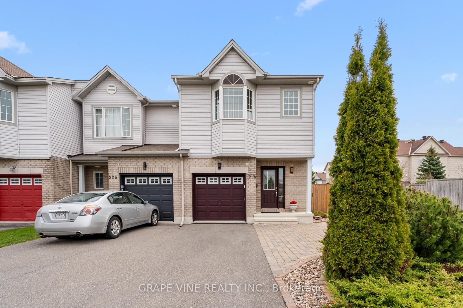 Photo 1 of 224 Arrita Street, Ottawa, Kanata - Emerald Meadows/Trailwest — HOMEH