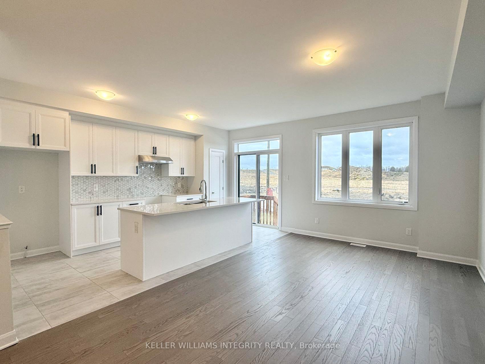 Photo 6 of 158 Invention Boulevard, Ottawa, Kanata - Morgan's Grant/South March — HOMEH