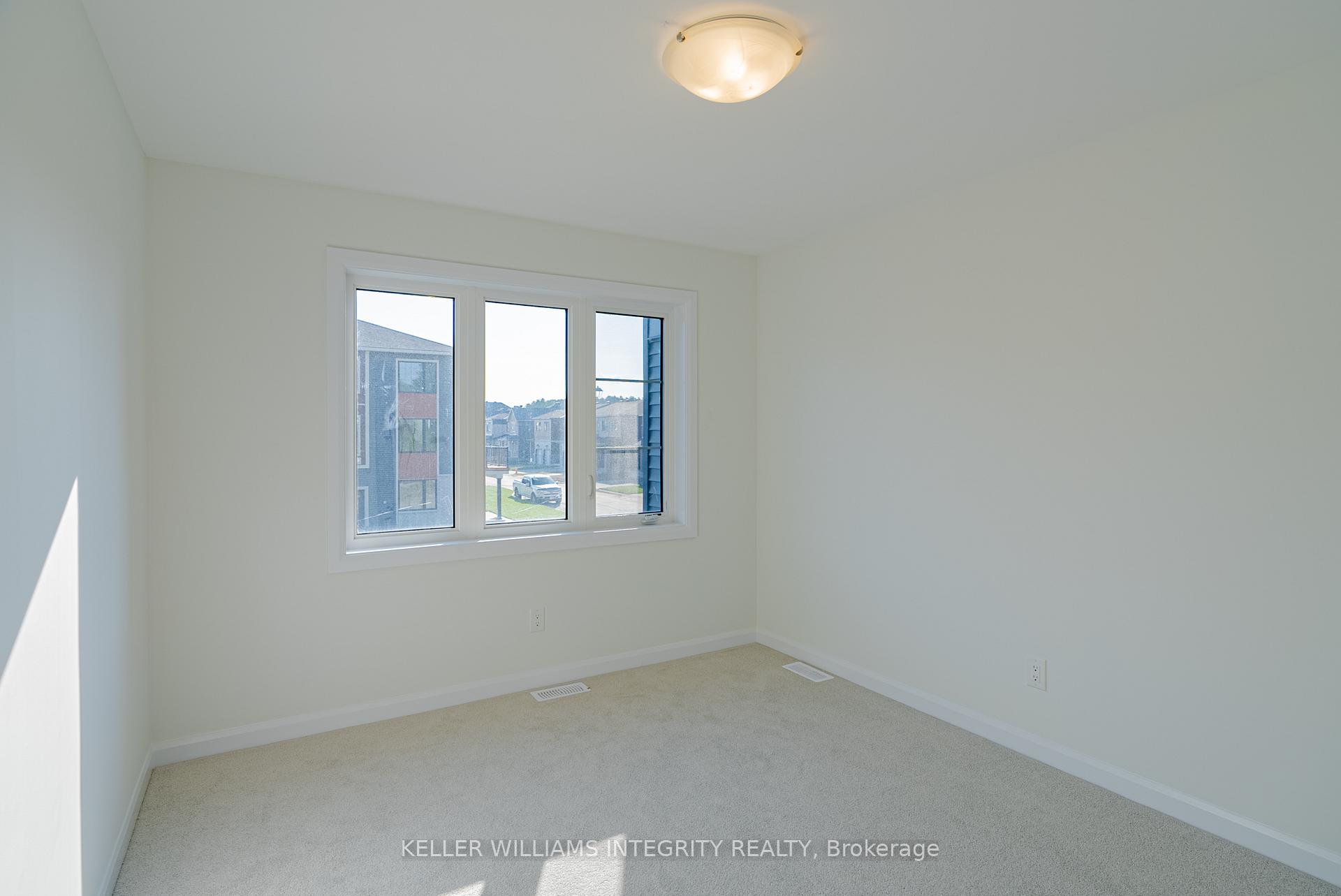 Photo 13 of 158 Invention Boulevard, Ottawa, Kanata - Morgan's Grant/South March — HOMEH