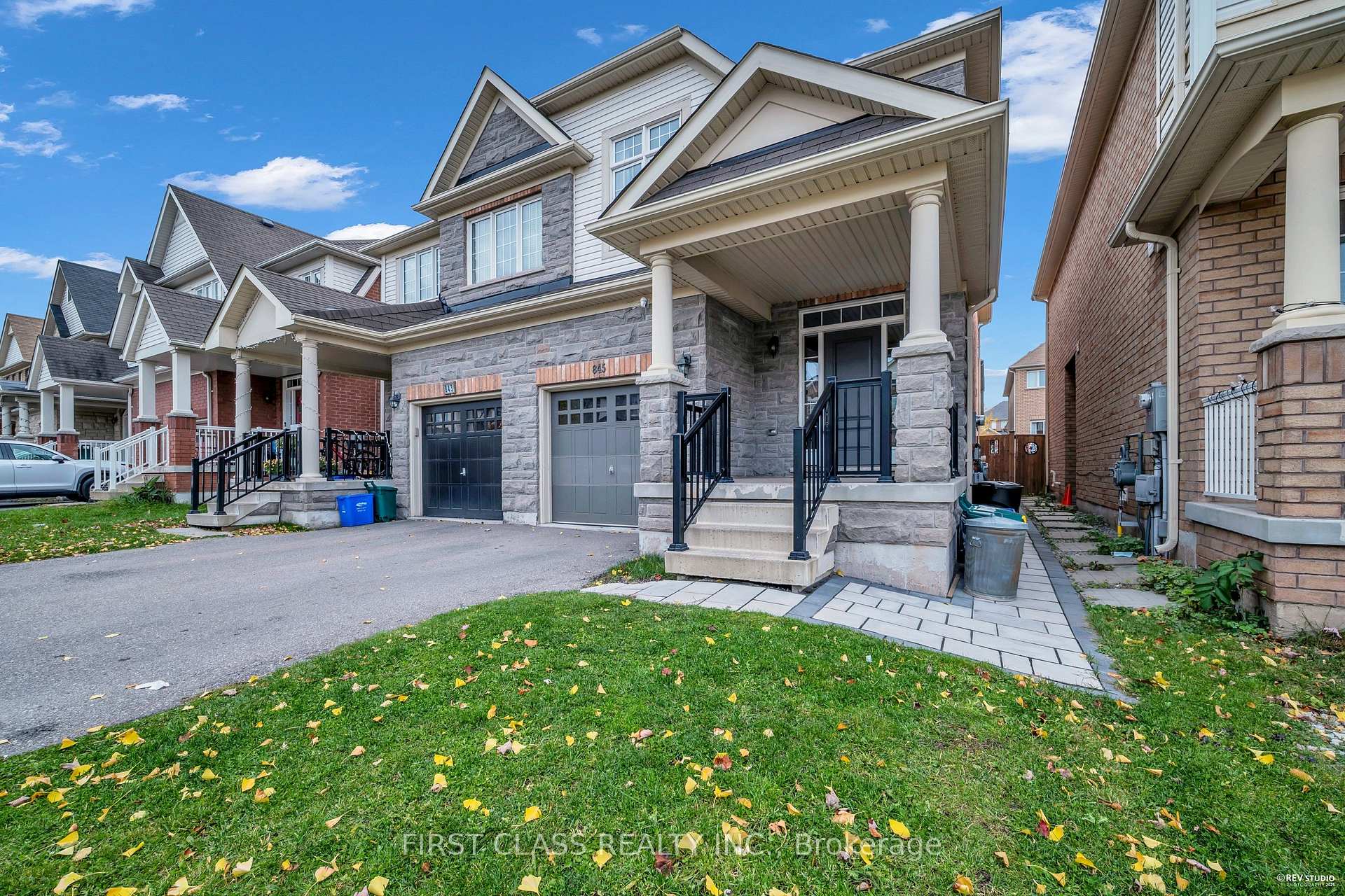 Photo 3 of 845 Miltonbrook Crescent, Milton, Willmott — HOMEH