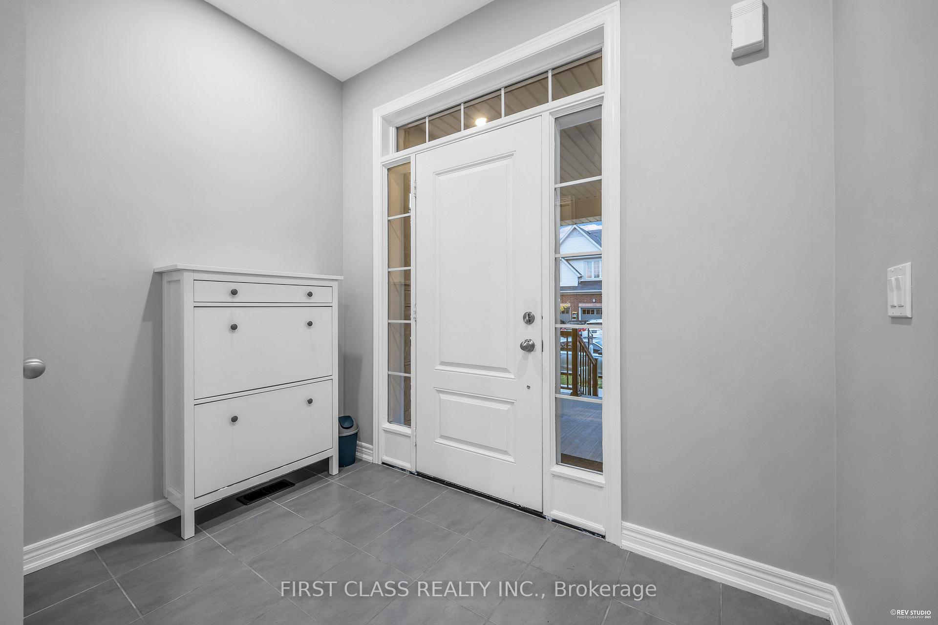 Photo 7 of 845 Miltonbrook Crescent, Milton, Willmott — HOMEH