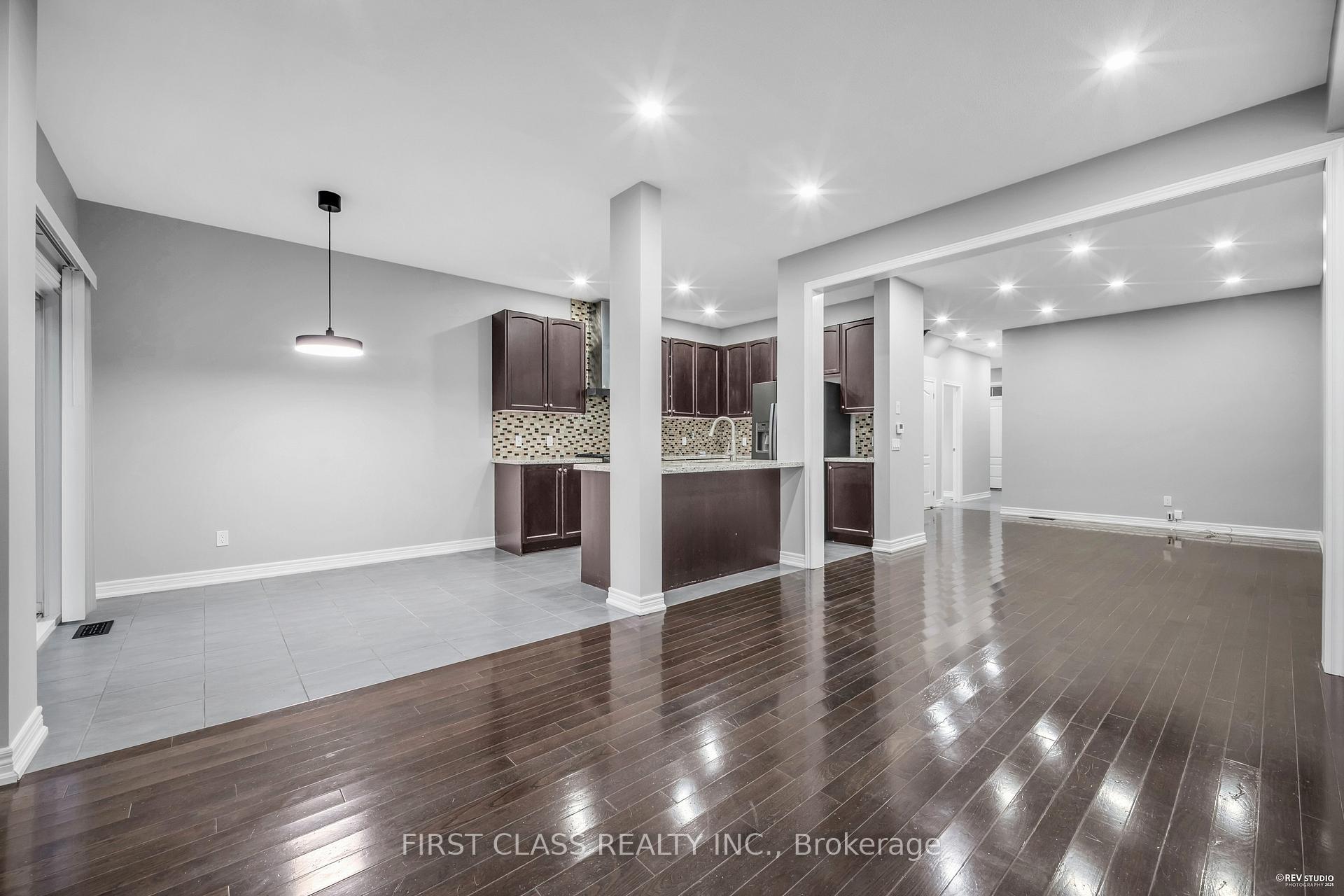 Photo 9 of 845 Miltonbrook Crescent, Milton, Willmott — HOMEH