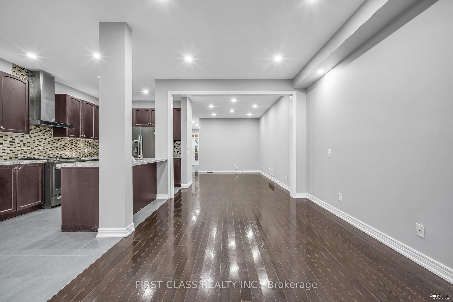 Photo 10 of 845 Miltonbrook Crescent, Milton, Willmott — HOMEH