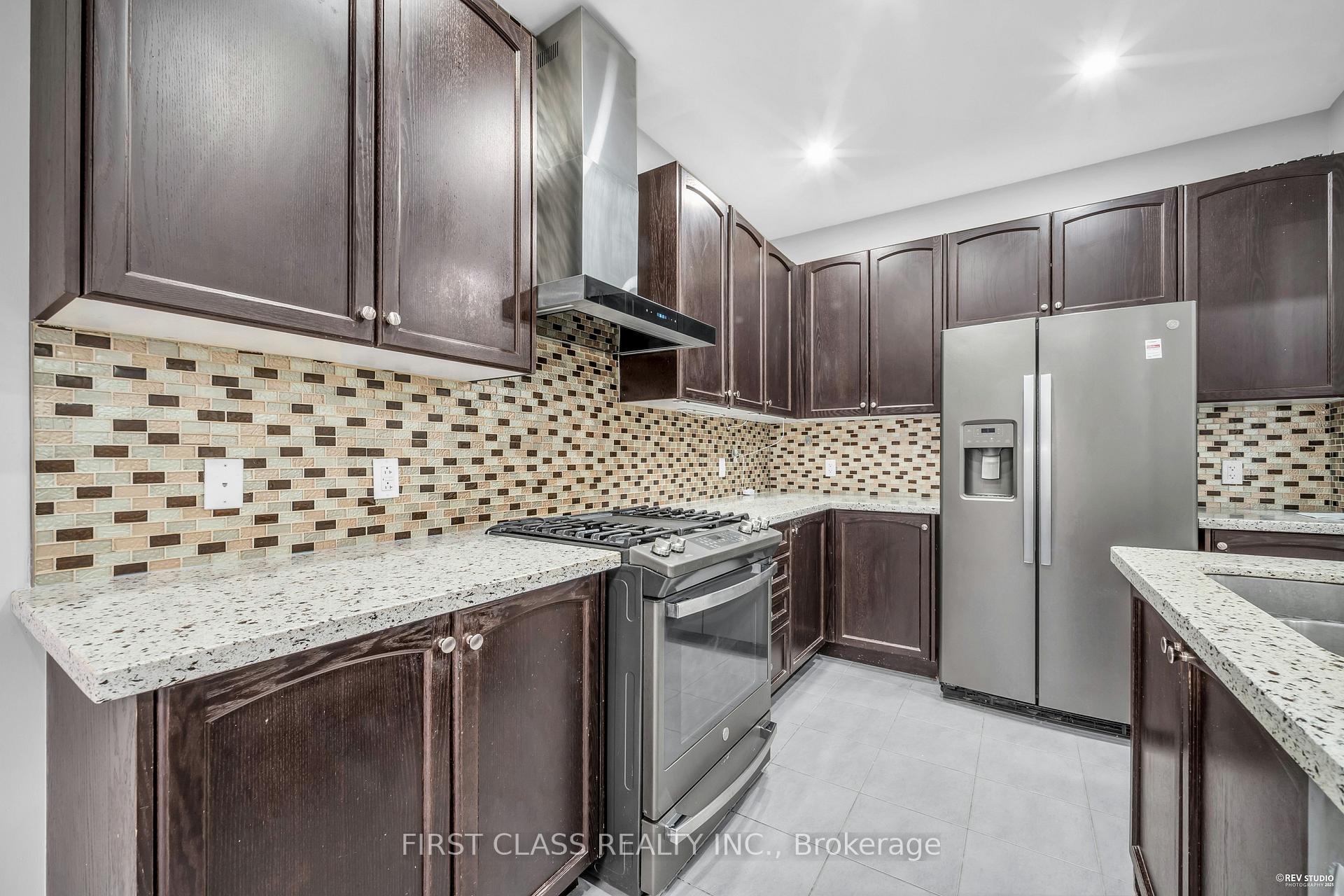 Photo 15 of 845 Miltonbrook Crescent, Milton, Willmott — HOMEH