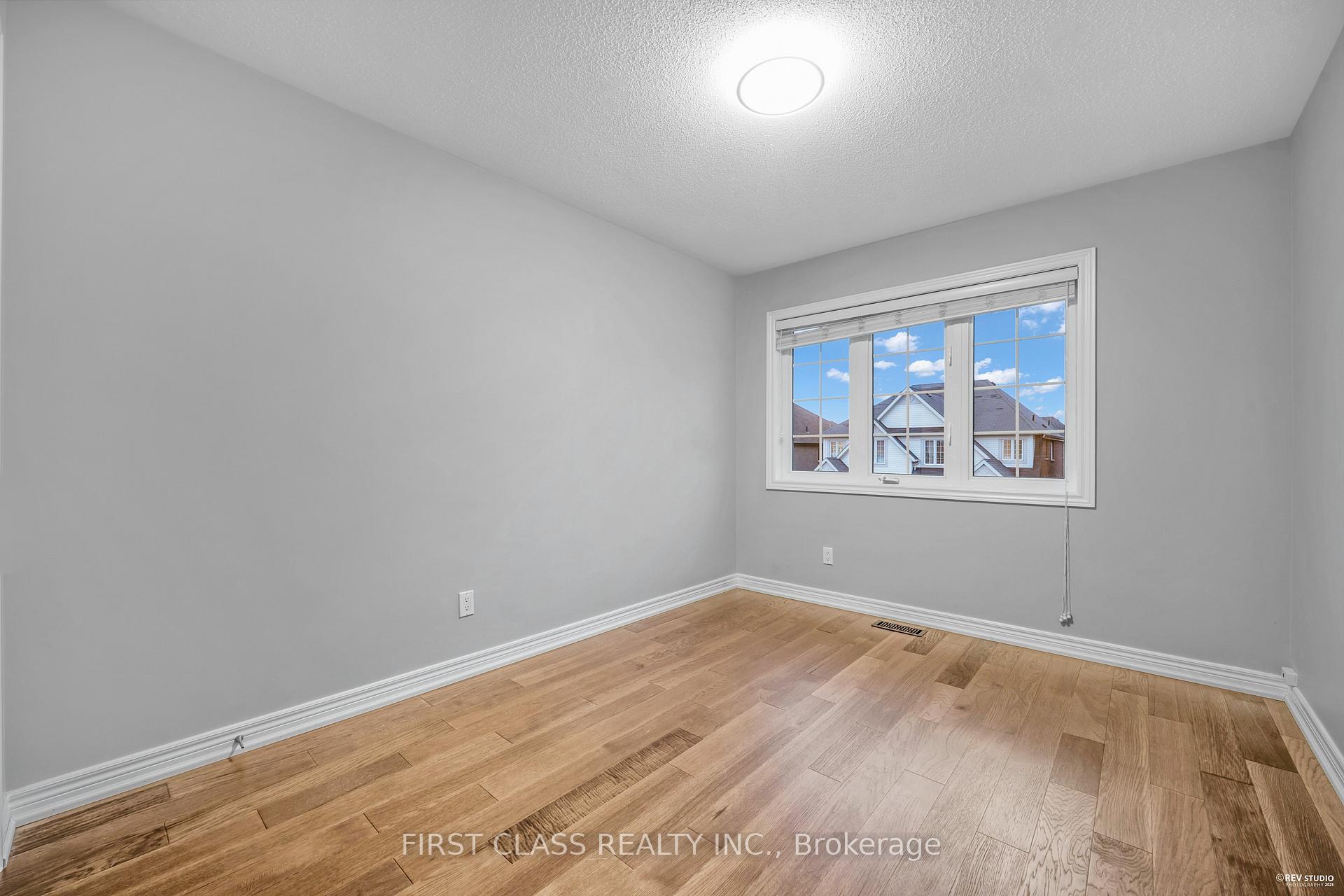 Photo 18 of 845 Miltonbrook Crescent, Milton, Willmott — HOMEH