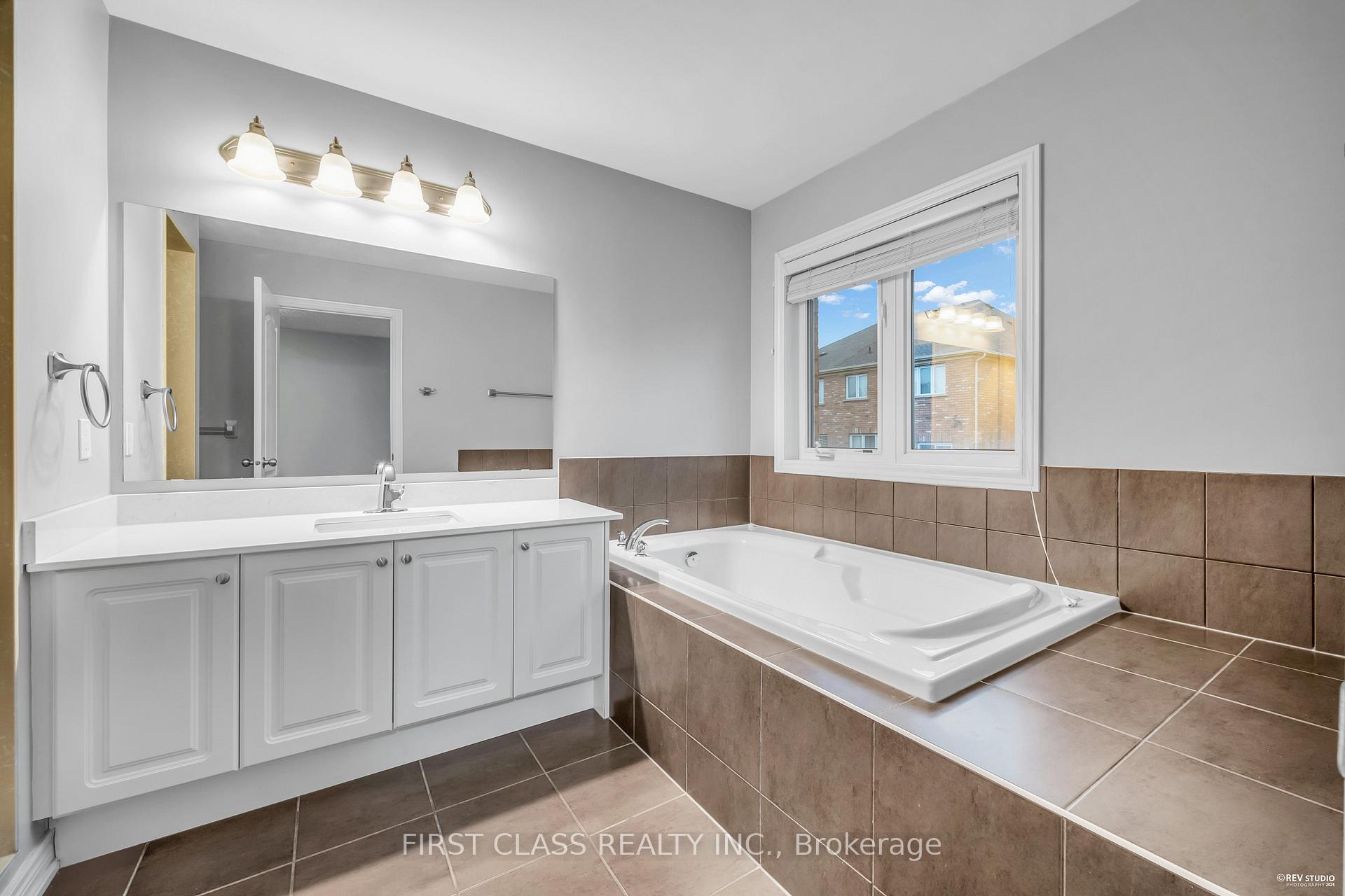 Photo 22 of 845 Miltonbrook Crescent, Milton, Willmott — HOMEH