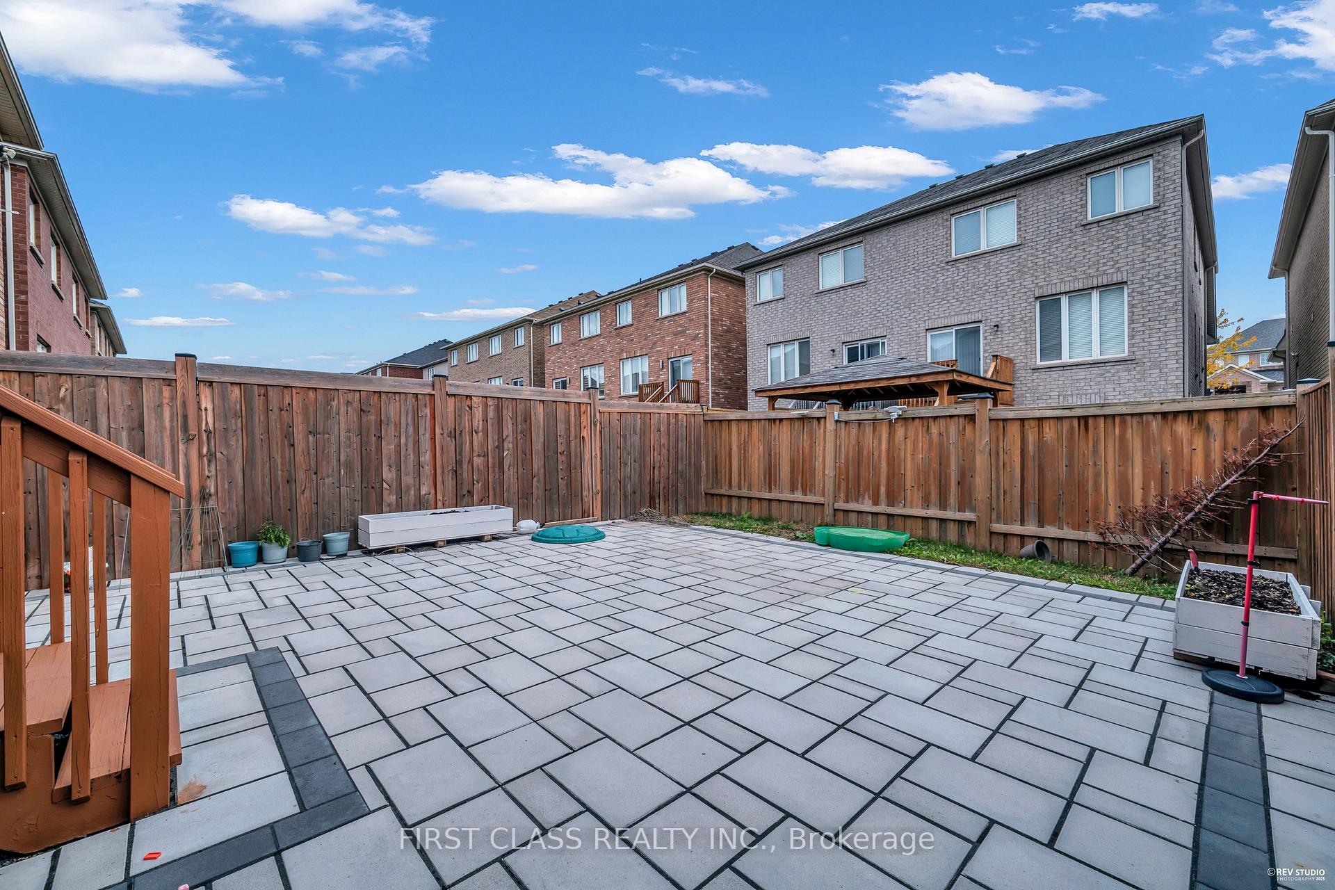 Photo 42 of 845 Miltonbrook Crescent, Milton, Willmott — HOMEH