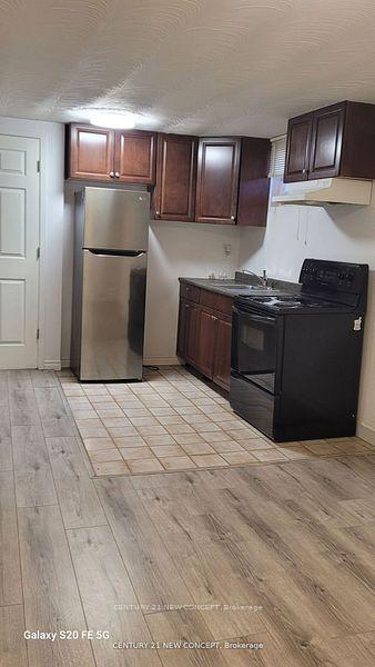 Photo 2 of Unit Bsmt Unit A, 74 Clark Avenue, Markham, Thornhill — HOMEH