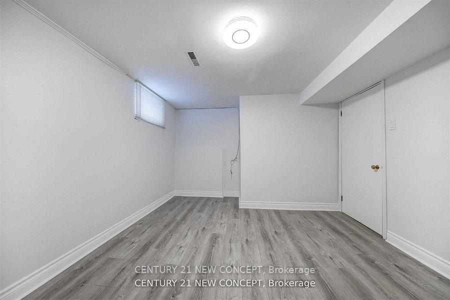 Photo 5 of Unit Bsmt Unit A, 74 Clark Avenue, Markham, Thornhill — HOMEH