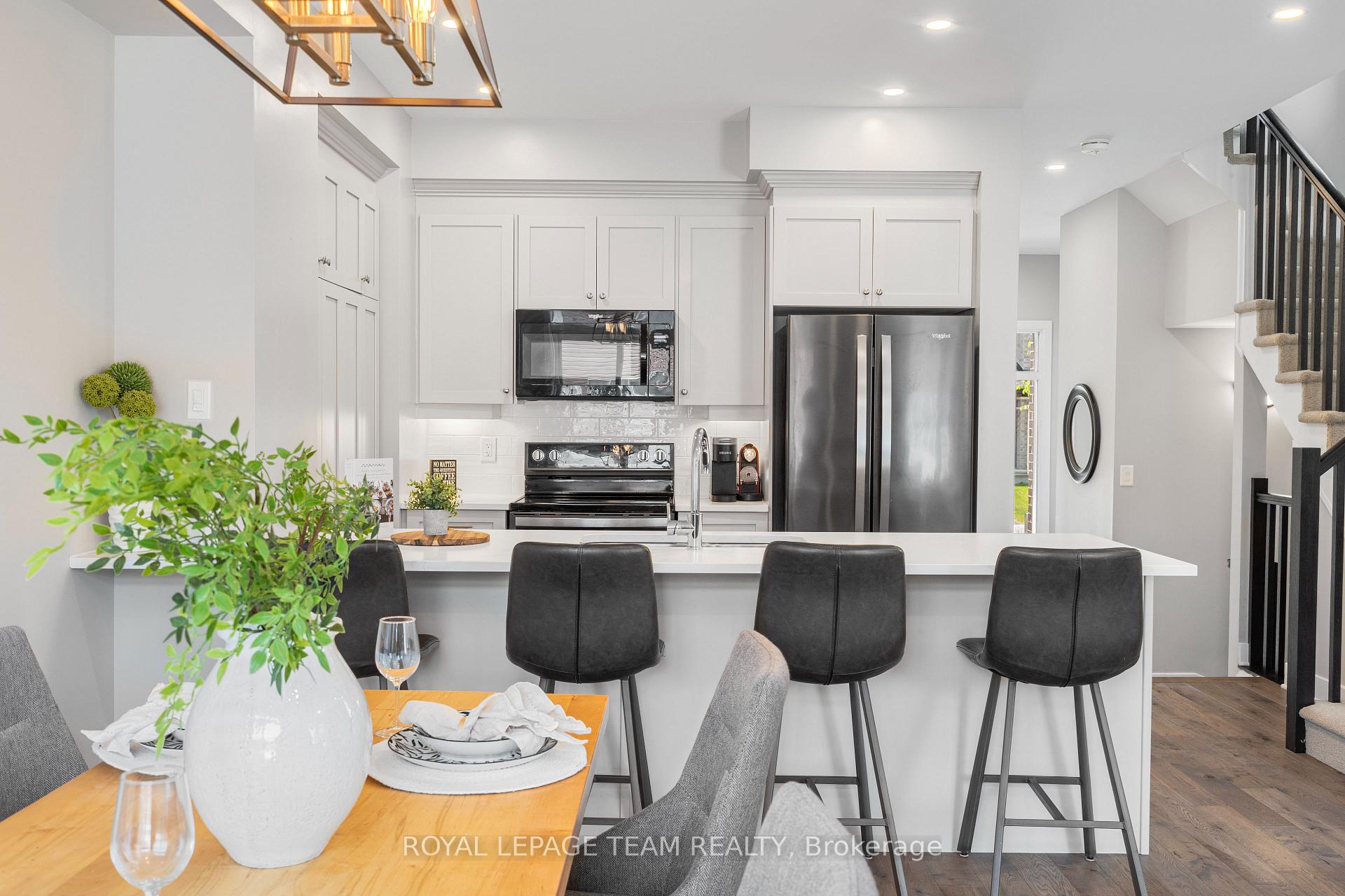 Photo 15 of 708 Twist Way, Ottawa, Kanata - Emerald Meadows/Trailwest — HOMEH