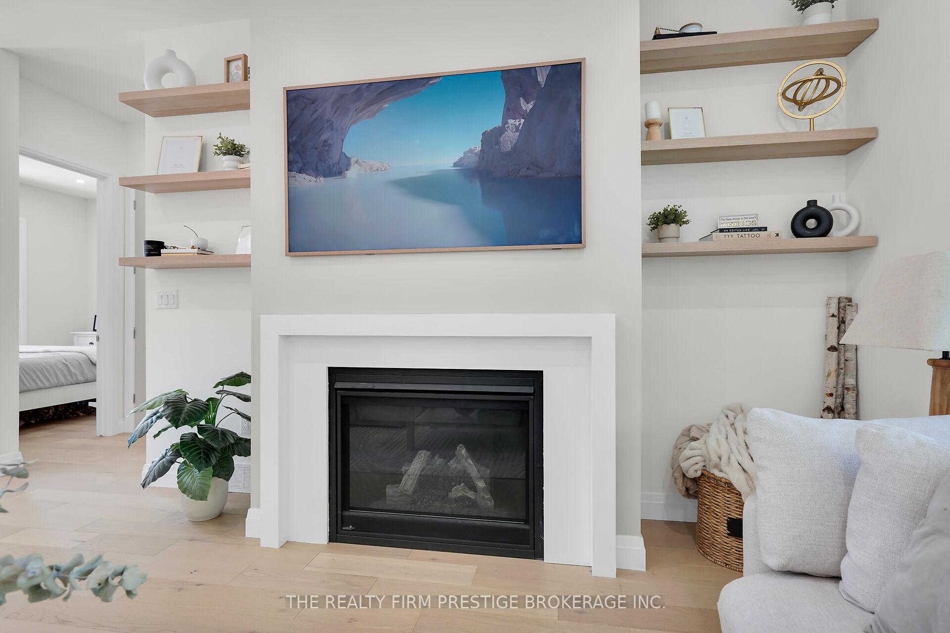 Photo 13 of 97 Simcoe Avenue, Middlesex Centre, Komoka — HOMEH