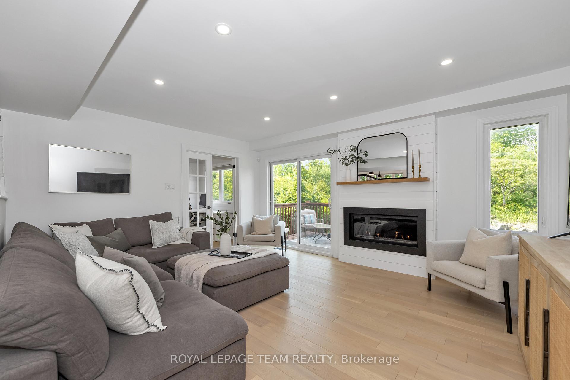 Photo 7 of 6C Weslock Way, Ottawa, Kanata - Kanata Lakes/Heritage Hills — HOMEH