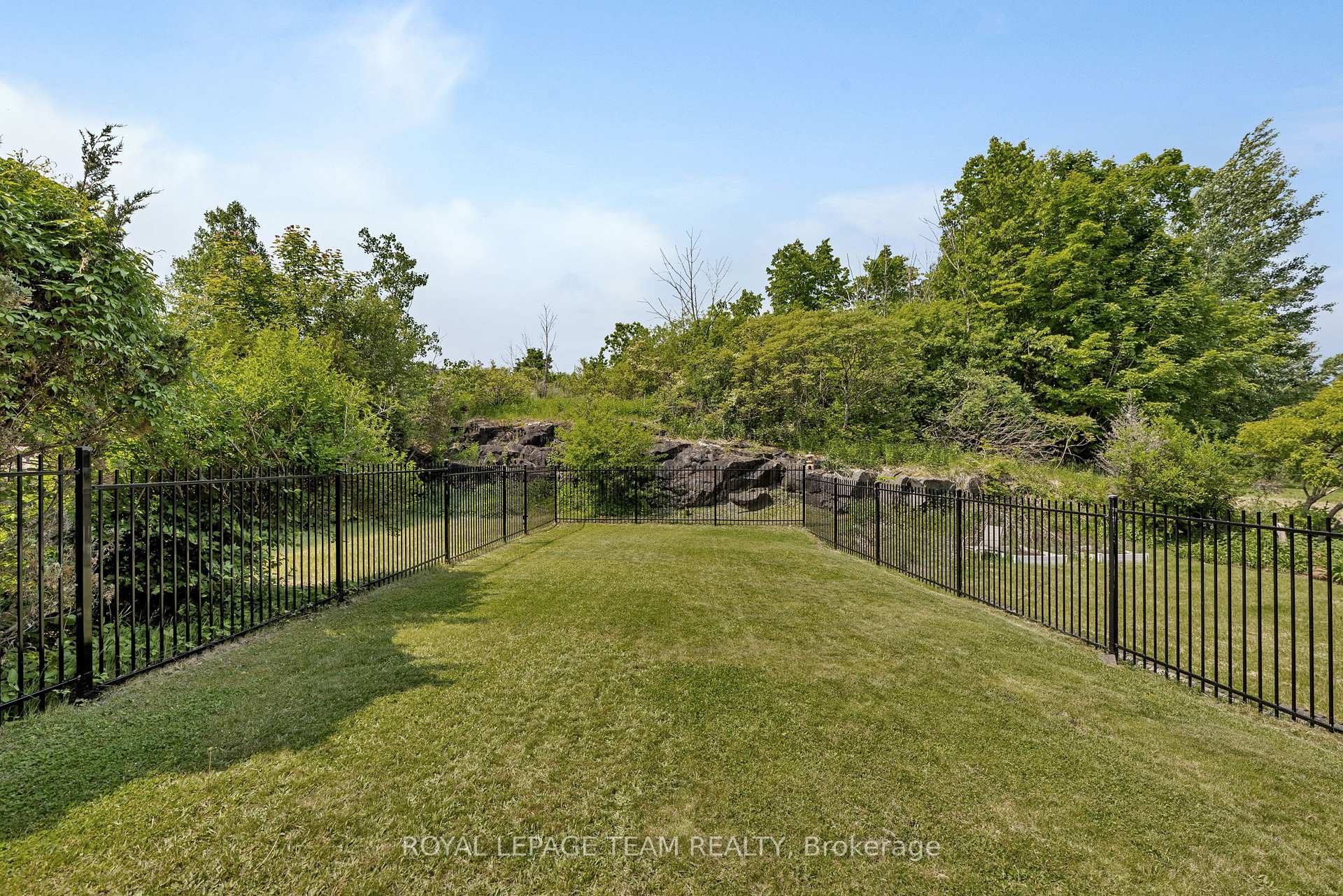 Photo 39 of 6C Weslock Way, Ottawa, Kanata - Kanata Lakes/Heritage Hills — HOMEH