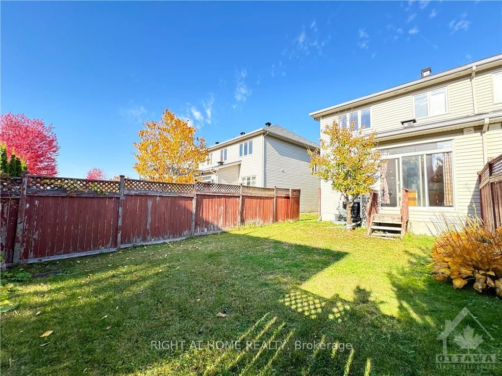 Photo 11 of 246 Badgeley Avenue, Ottawa, Kanata - Kanata Lakes/Heritage Hills — HOMEH