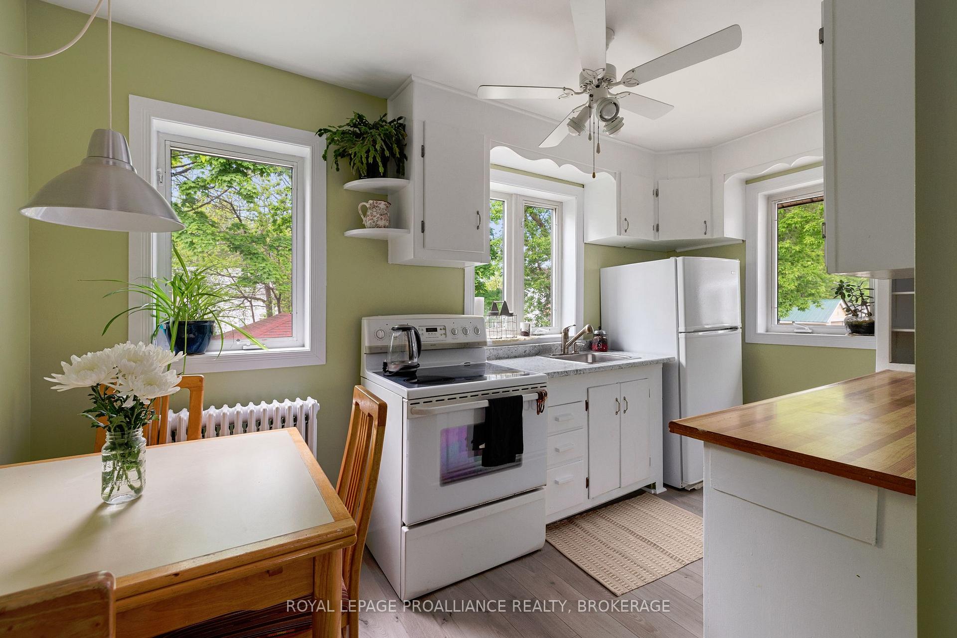 Photo 17 of 197 Pine Street, Kingston, East of Sir John A. Blvd — HOMEH