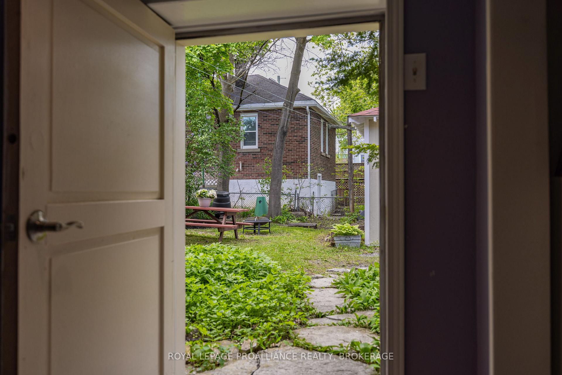 Photo 37 of 197 Pine Street, Kingston, East of Sir John A. Blvd — HOMEH