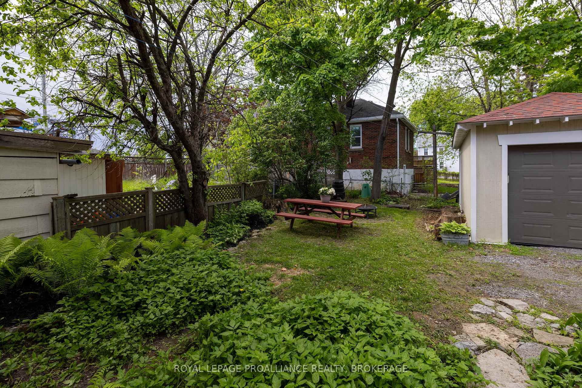 Photo 38 of 197 Pine Street, Kingston, East of Sir John A. Blvd — HOMEH