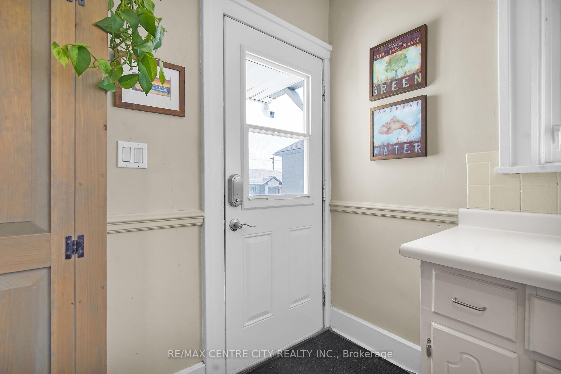 Photo 16 of 306 George Street, Middlesex Centre, Ilderton — HOMEH