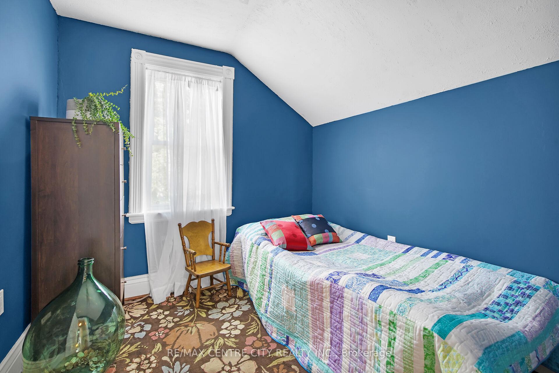Photo 23 of 306 George Street, Middlesex Centre, Ilderton — HOMEH
